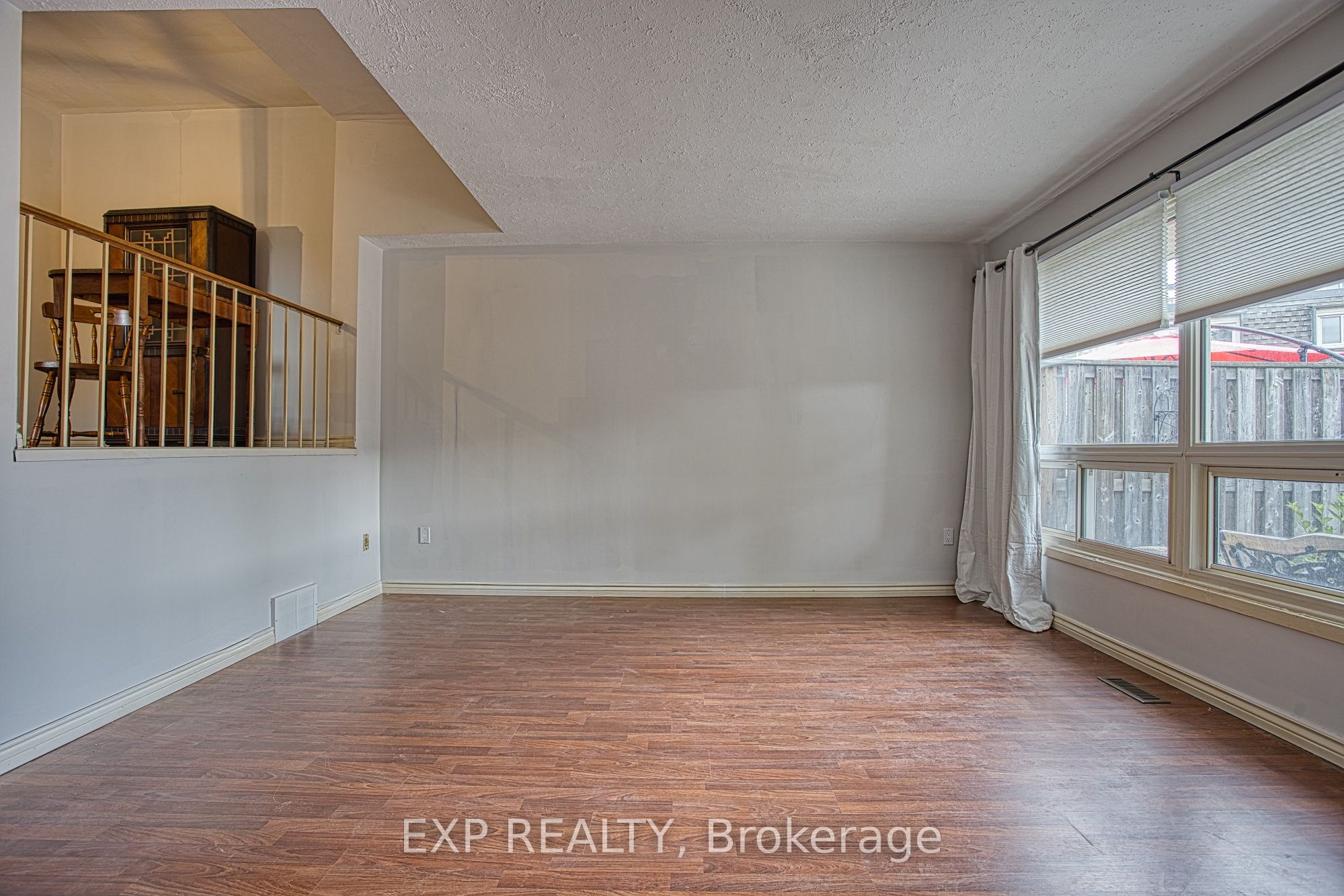 7 Viking Court 404, Grimsby, ON L3M 3T8 photo 5