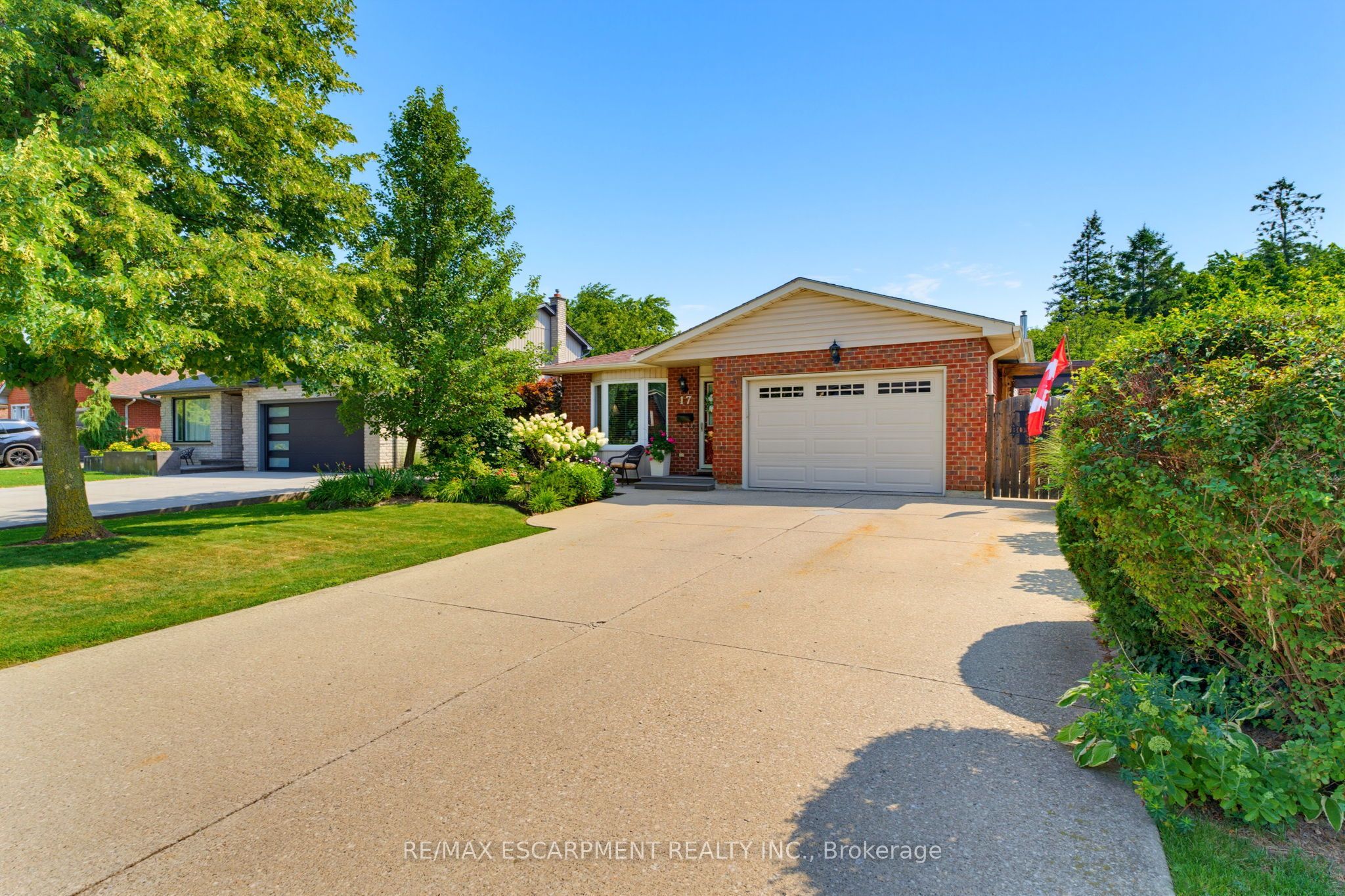17 BUCHANAN Drive, Haldimand, ON N3W 1H1 photo 2