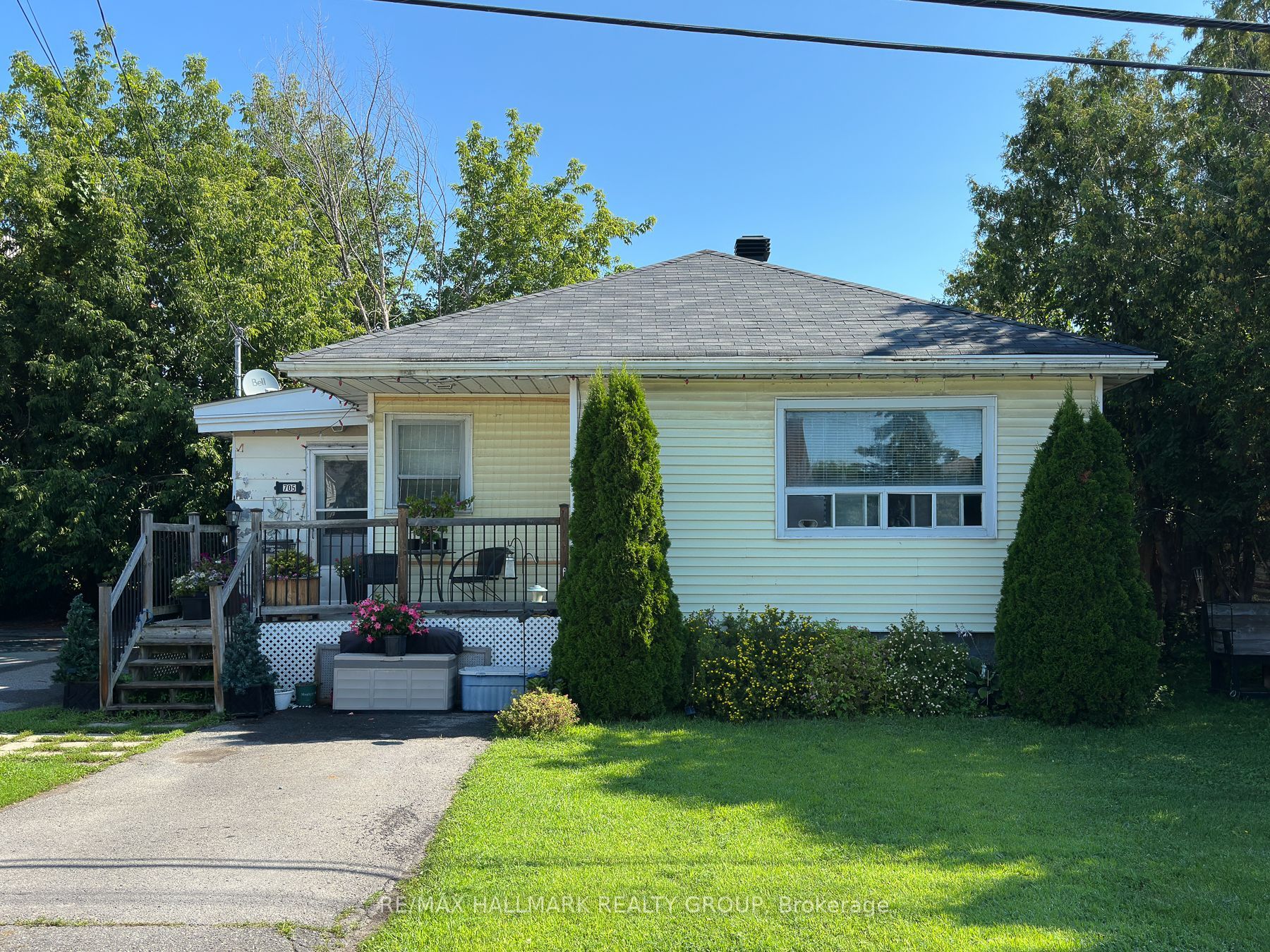 705 Laviolette Street, Clarence-Rockland, ON K4K 0E8