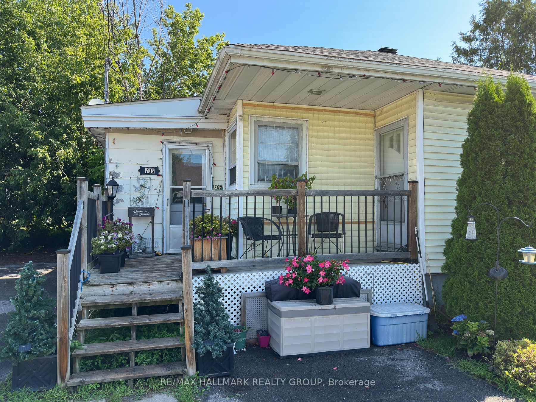 705 Laviolette Street, Clarence-Rockland, ON K4K 0E8 photo 2