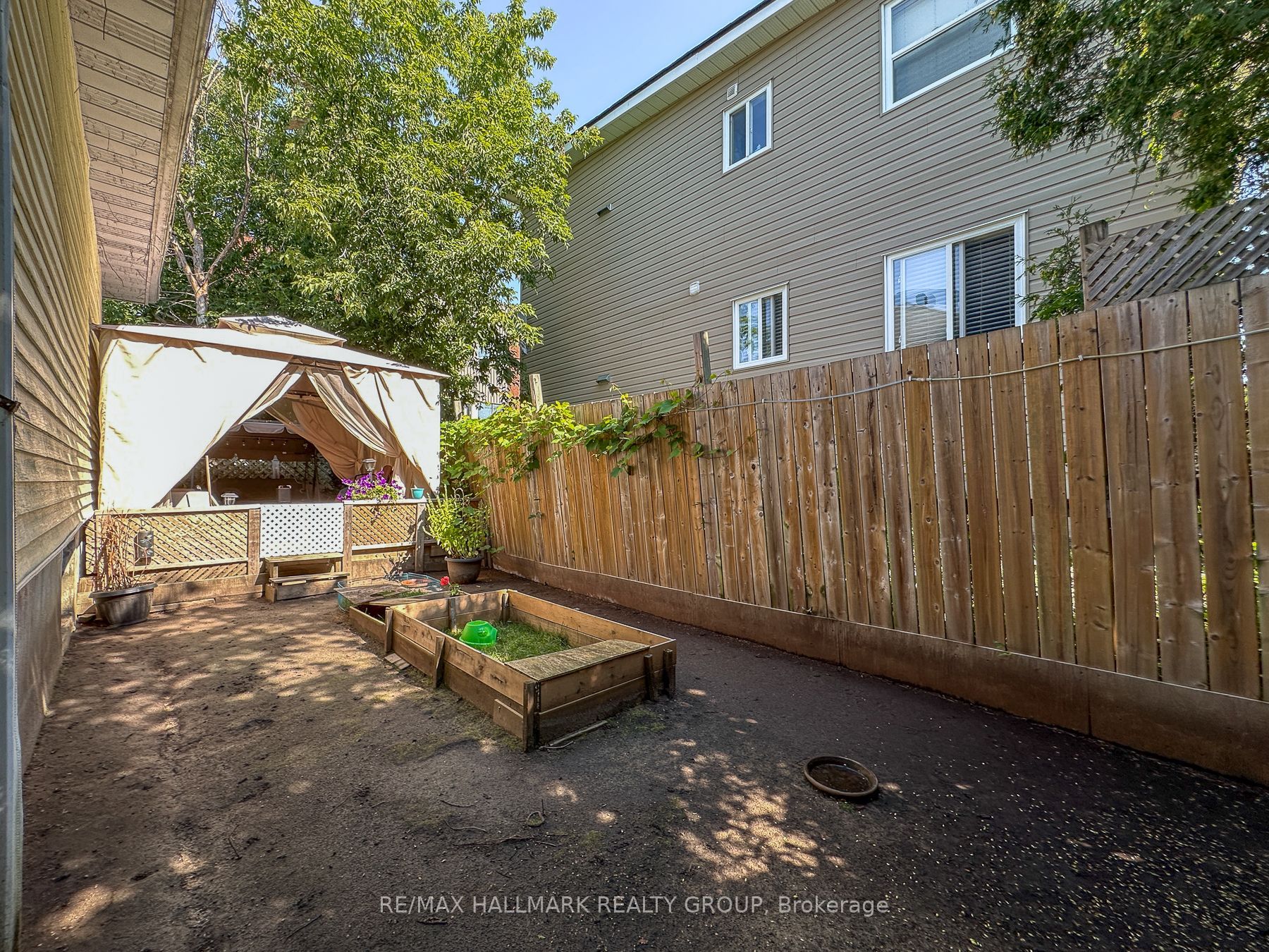 705 Laviolette Street, Clarence-Rockland, ON K4K 0E8 photo 3