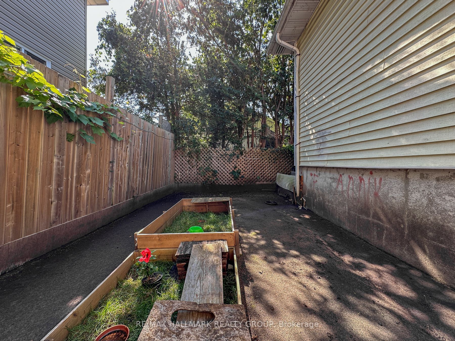 705 Laviolette Street, Clarence-Rockland, ON K4K 0E8 photo 4