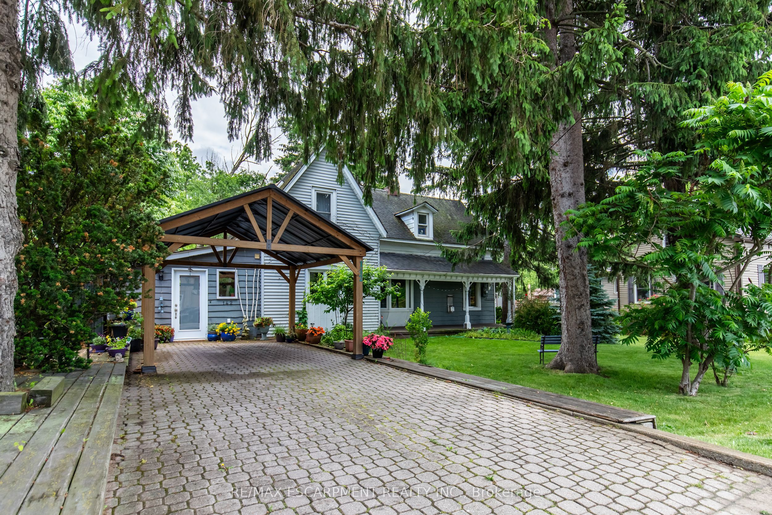 142 Griffin Street S, West Lincoln, ON L0R 2A0