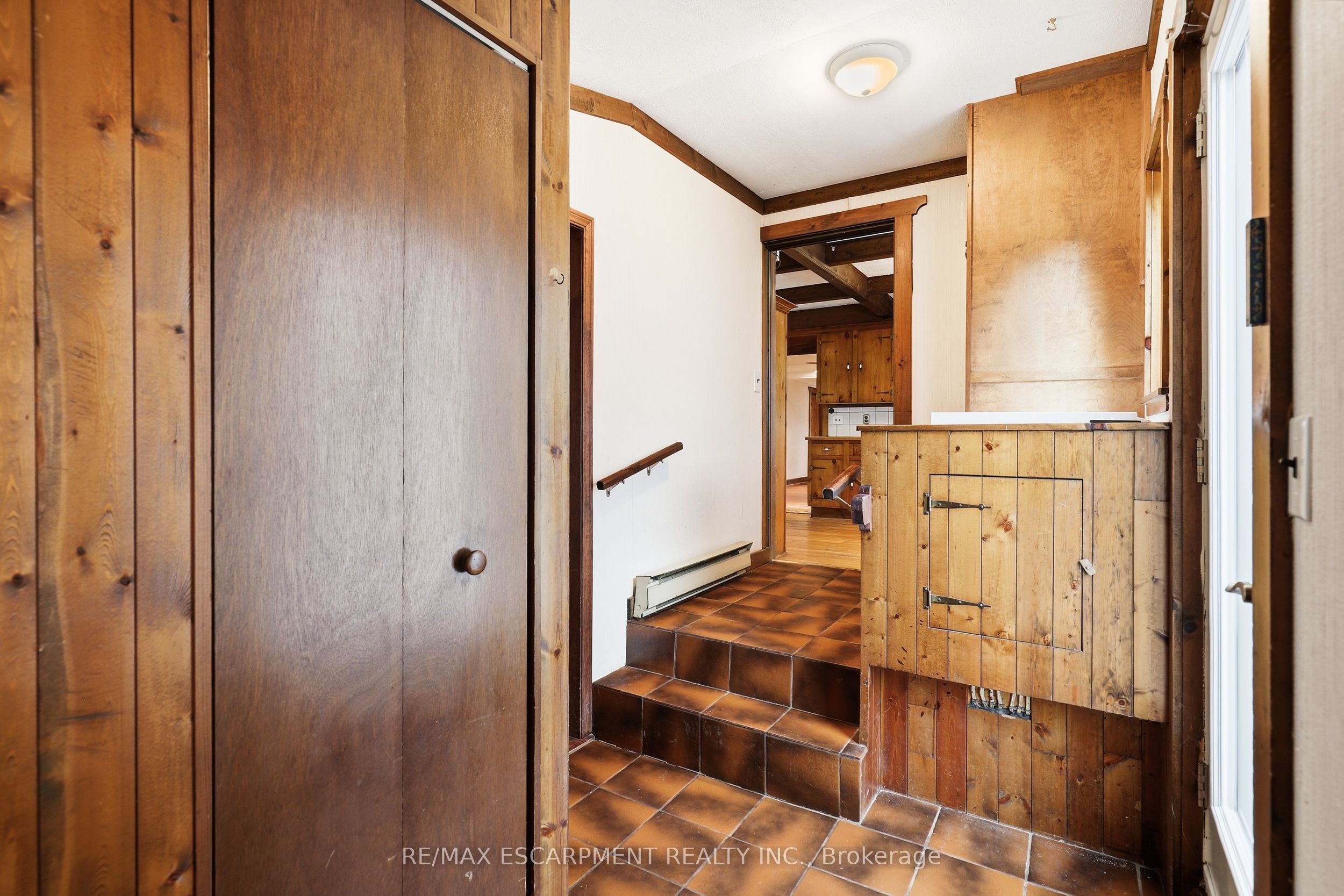 142 Griffin Street S, West Lincoln, ON L0R 2A0 photo 4