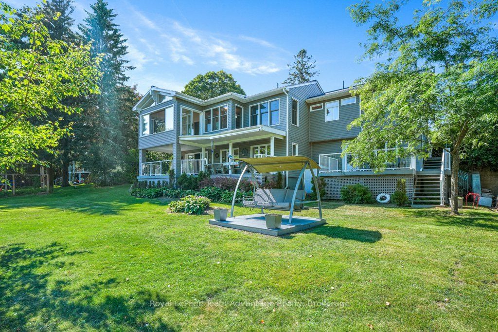 6 Ginnie Street, Parry Sound, ON P2A 1L1