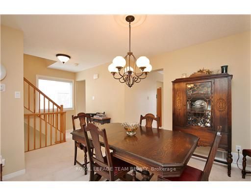 287 Knudson Drive, Kanata, ON K2K 2N8 photo 5