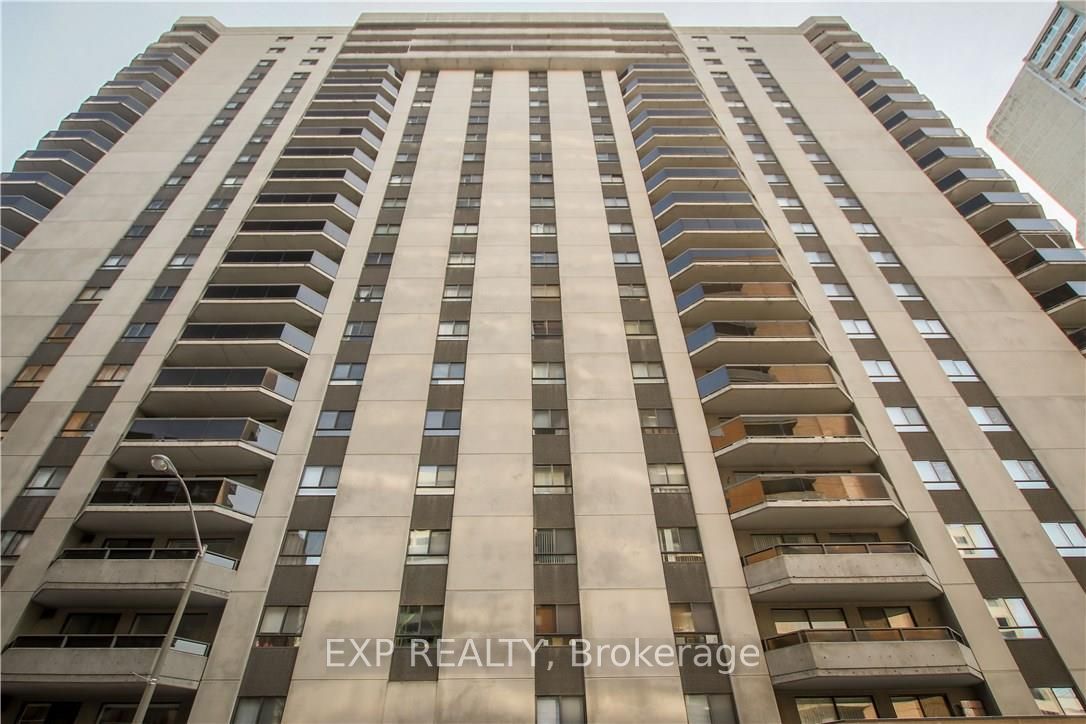 470 Laurier Avenue W 403, Ottawa Centre, ON K1R 7W9 photo 2