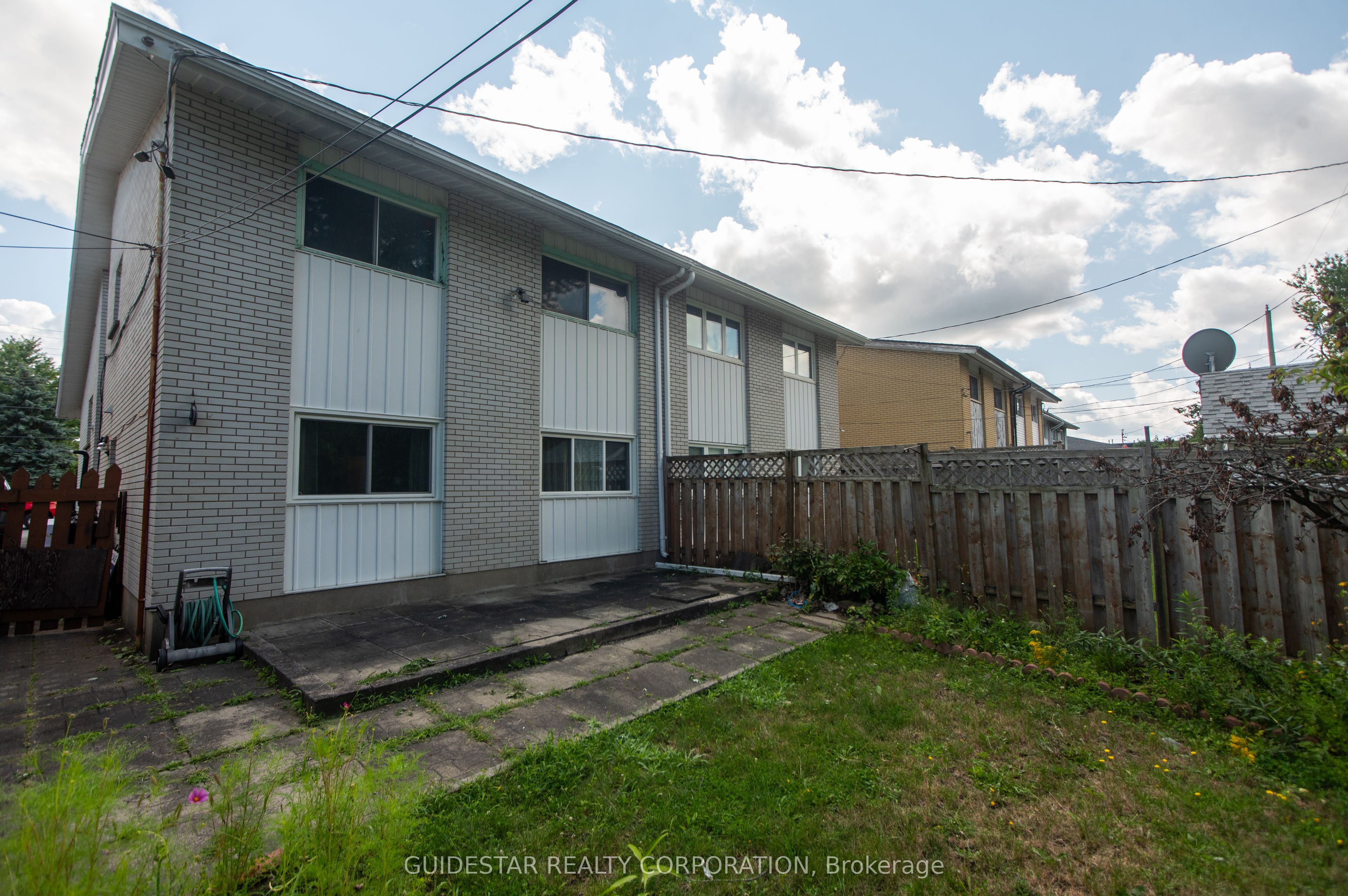 1859 Walkley Road, Alta Vista and Area, ON K1H 6X9 photo 3