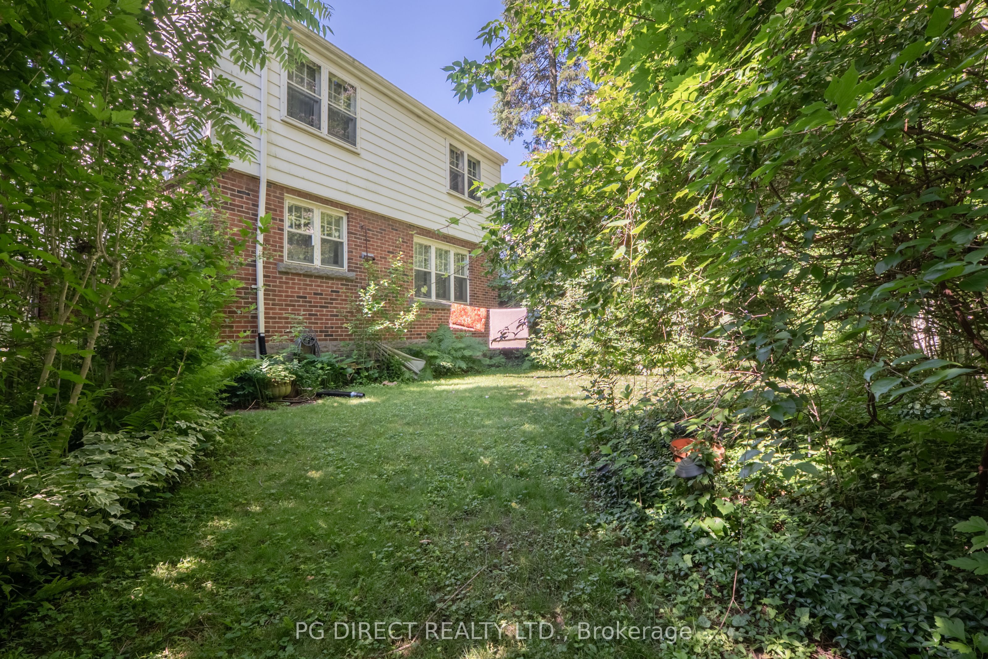 8 Sanders Boulevard, Hamilton, ON L8S 3H8 photo 4