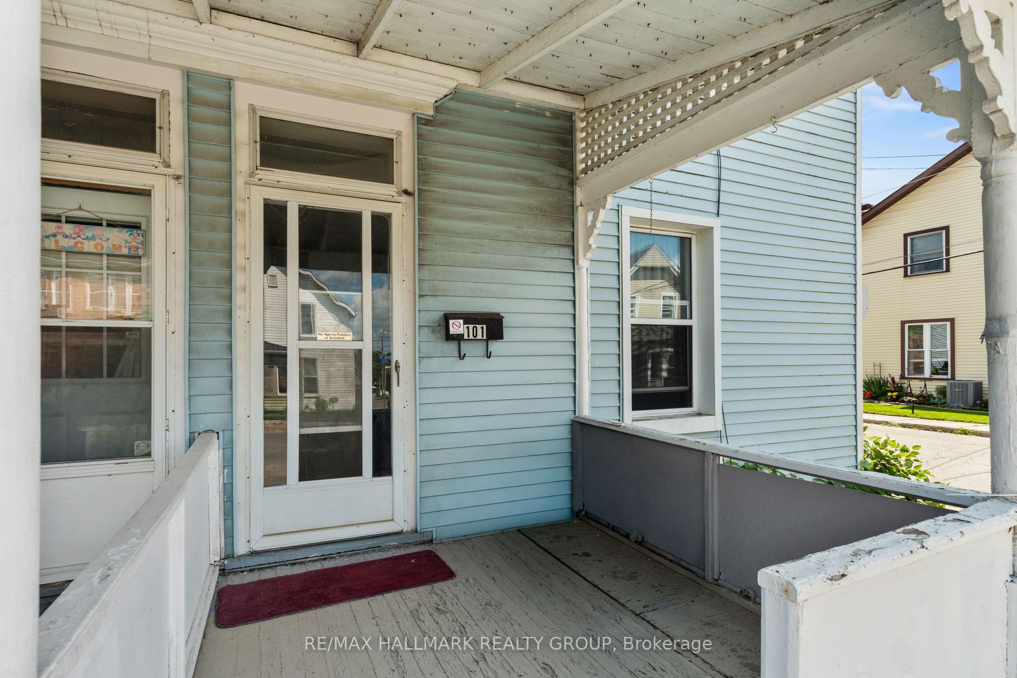 101 Pearl Street W, Brockville, ON K6V 4C3 photo 3