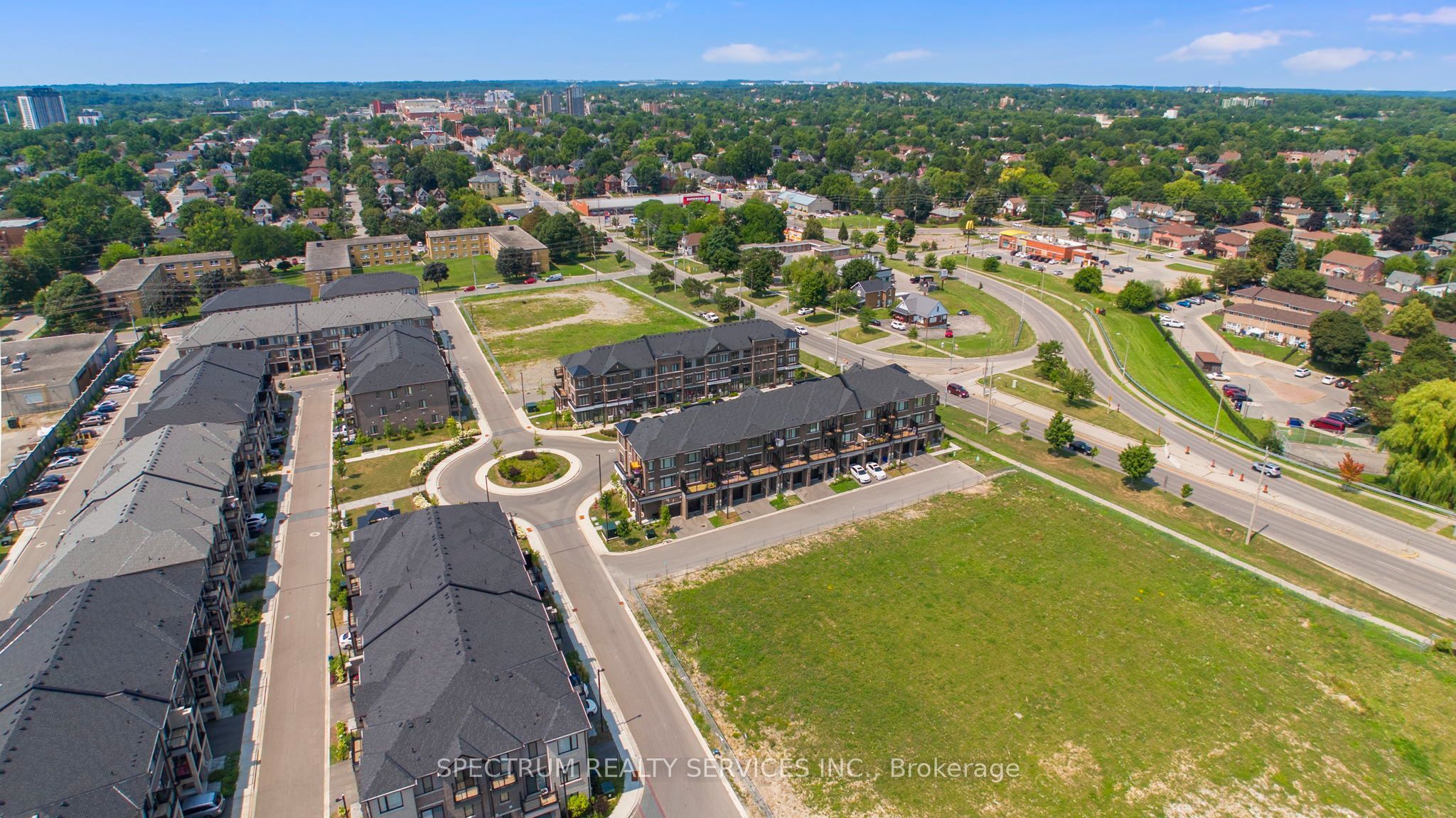 585 Colborne Street E 108, Brantford, ON N3S 0K4 photo 3