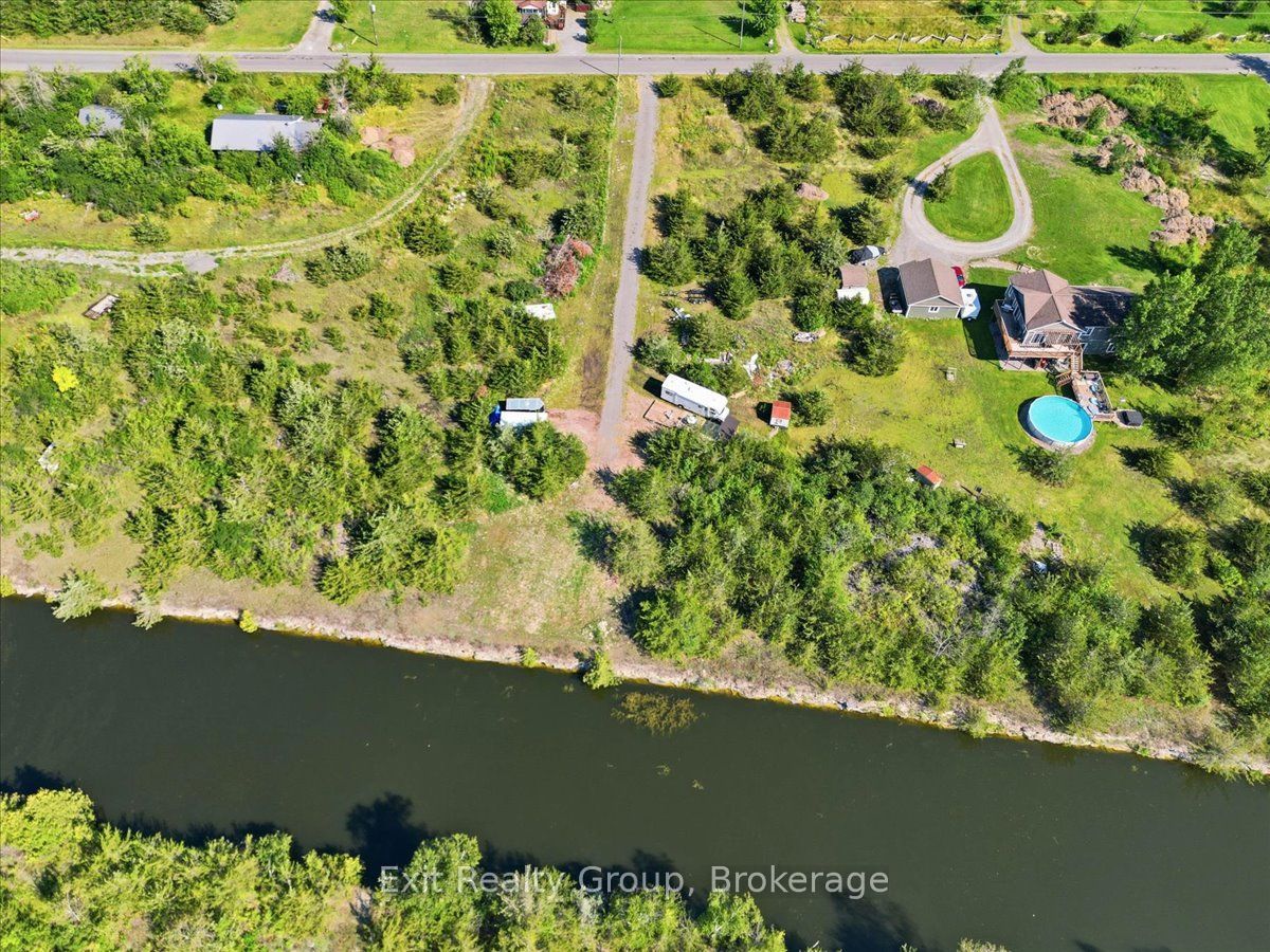 937 Rosebush Road, Quinte West, ON K0K 2C0 photo 2