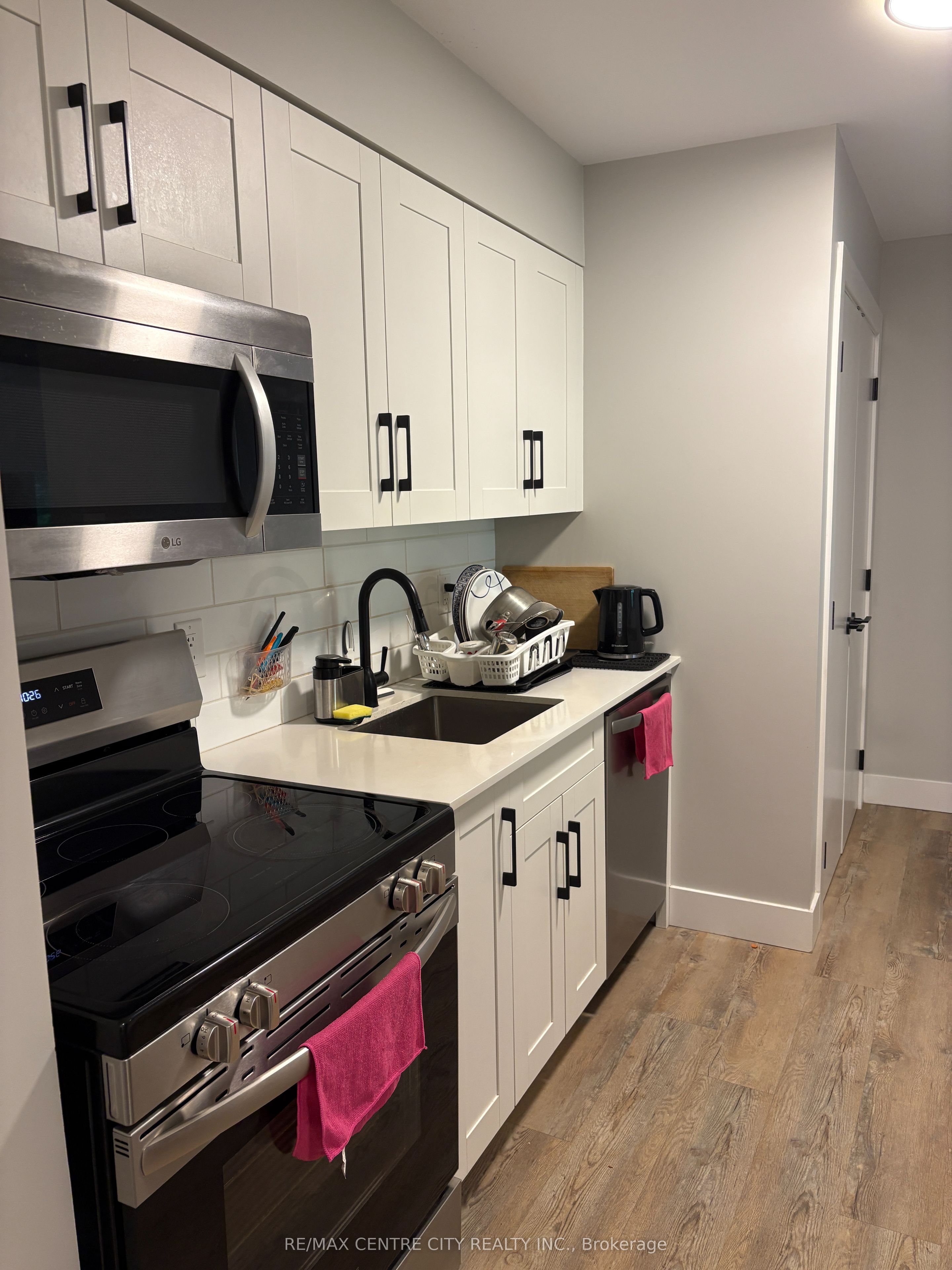 400 Scenic Drive S 9, London South, ON N5Z 3A8 photo 5