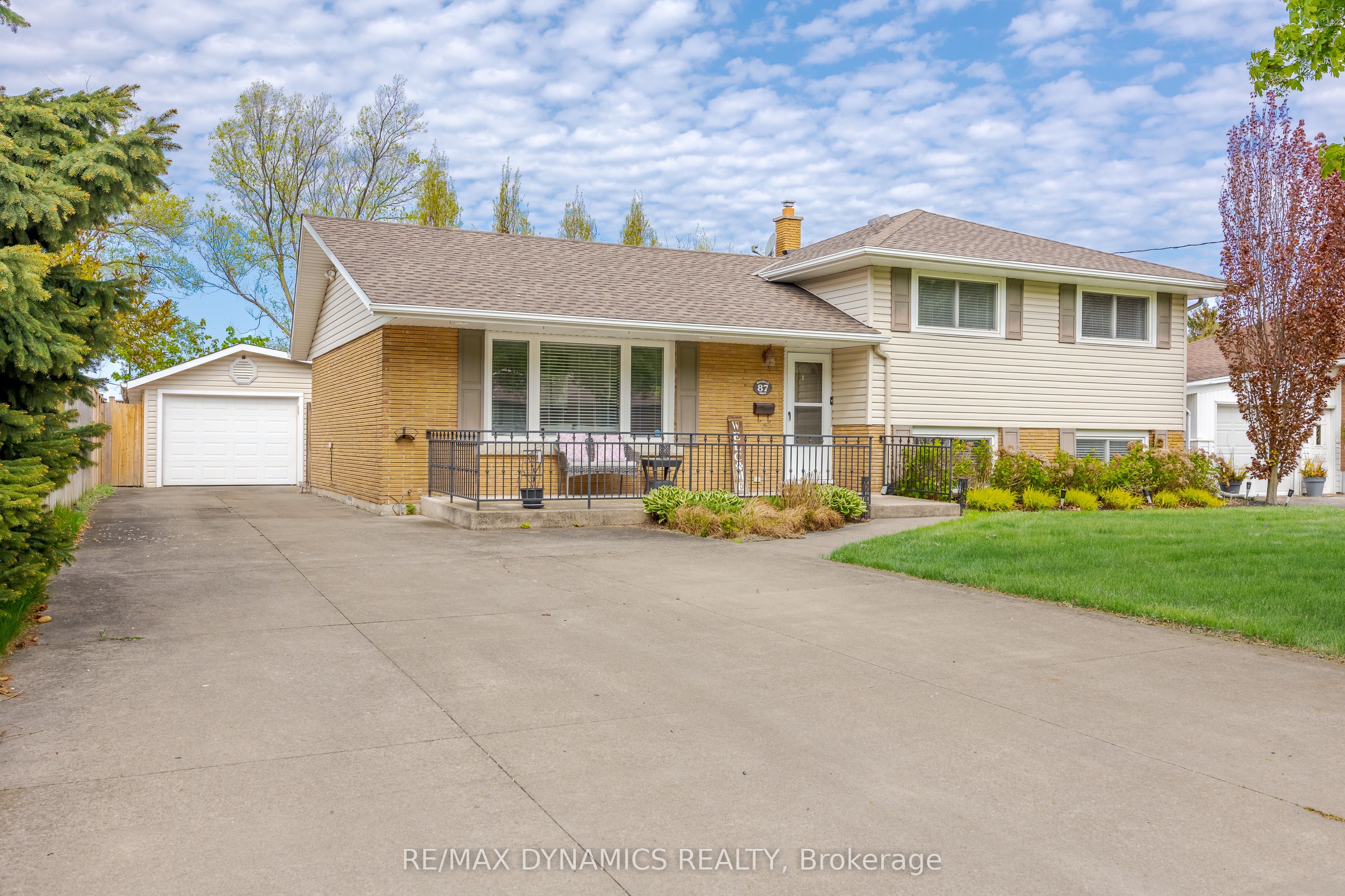 87 Rochelle Drive, St. Catharines, ON L2M 6Y7 photo 2
