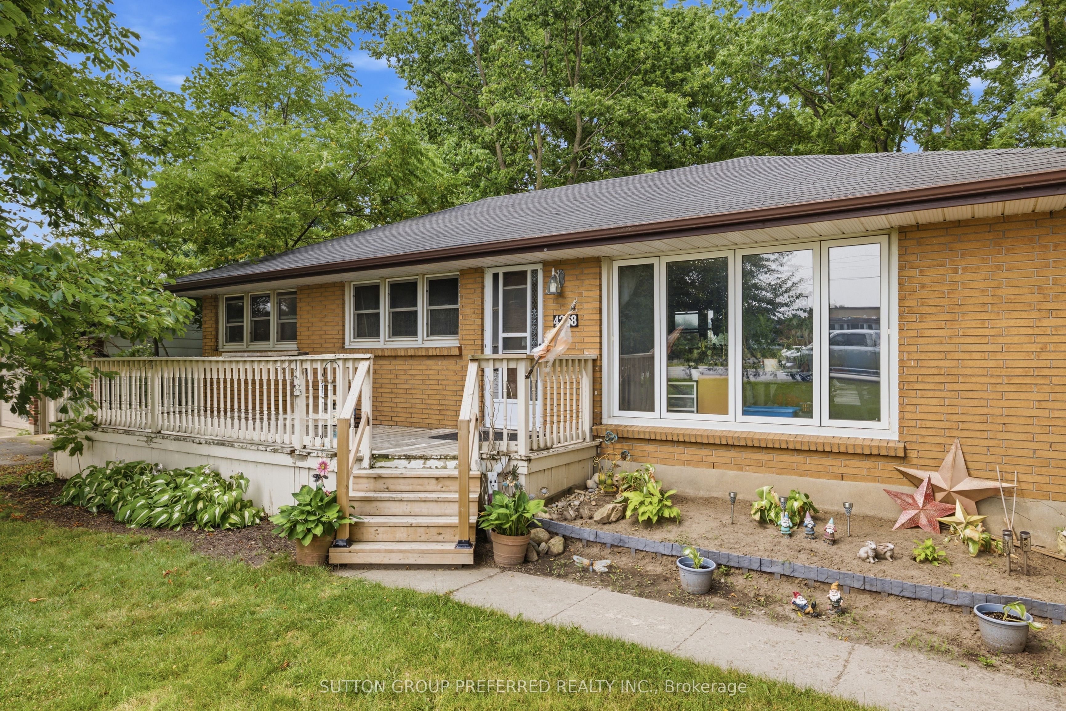 4268 Hamilton Road, Thames Centre, ON N0L 1G3 photo 2