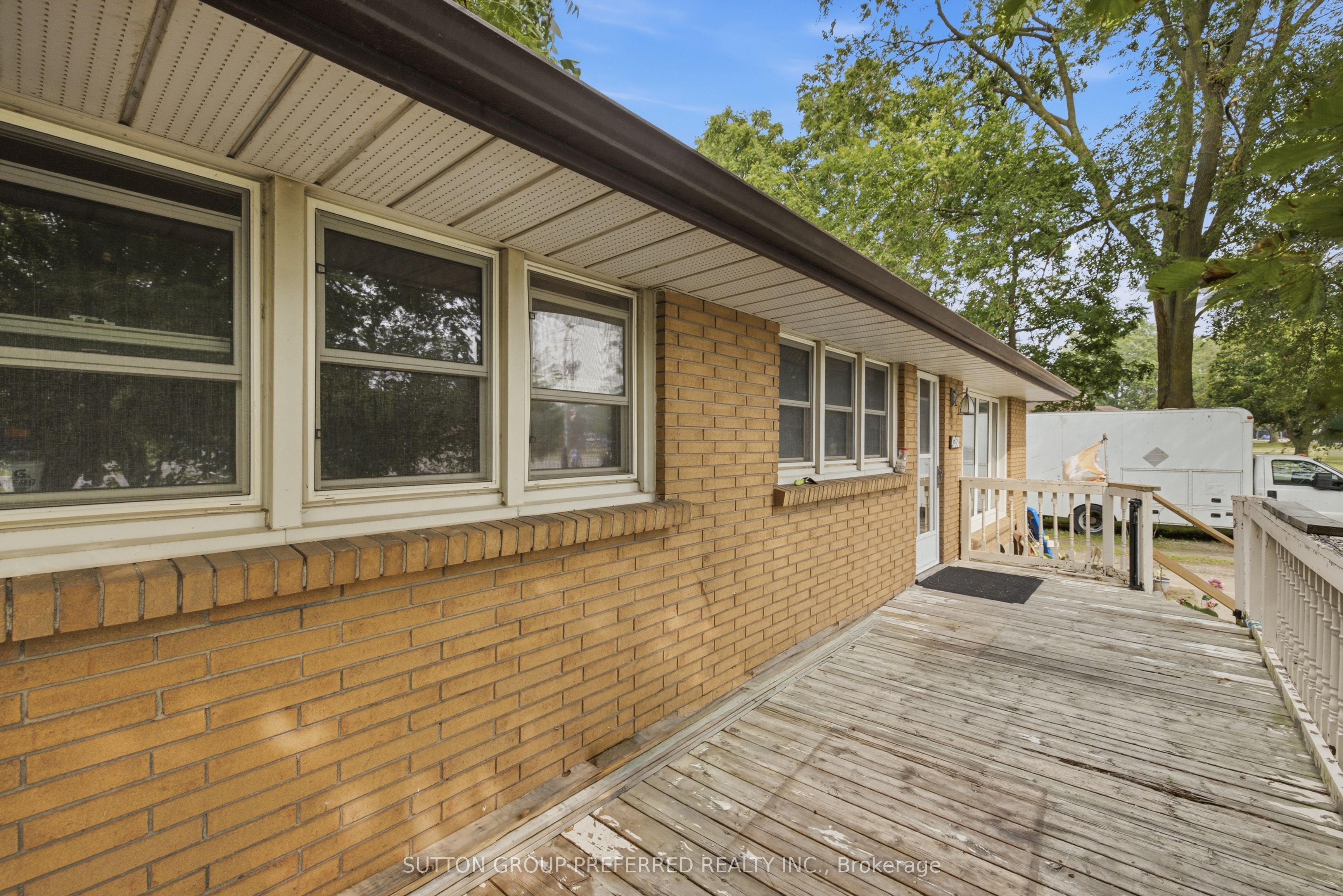 4268 Hamilton Road, Thames Centre, ON N0L 1G3 photo 5