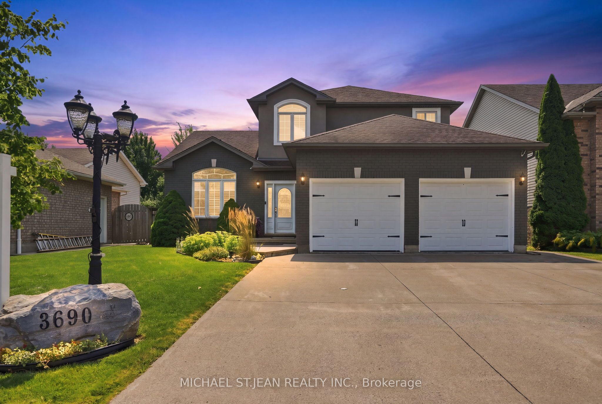 3690 Weinbrenner Road, Niagara Falls, ON L2G 7Y3