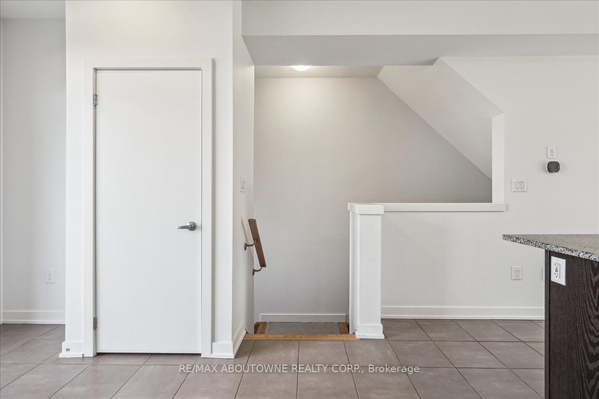 590 North Service Road 31, Hamilton, ON L8E 0K5 photo 5
