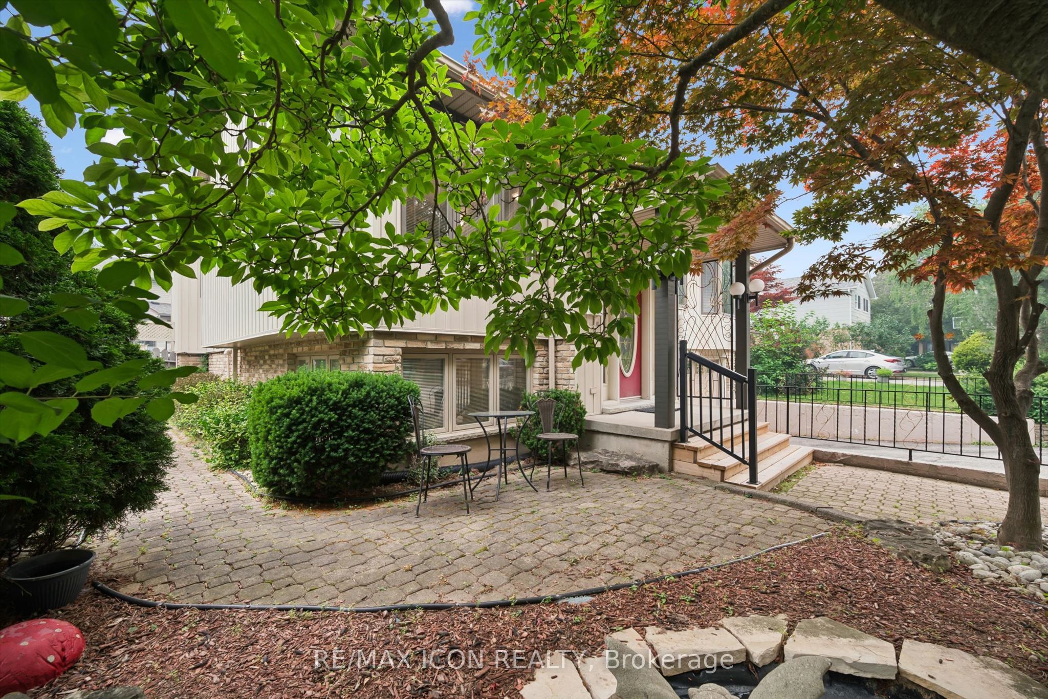 30 Shuh Avenue, Kitchener, ON N2A 2X9 photo 4