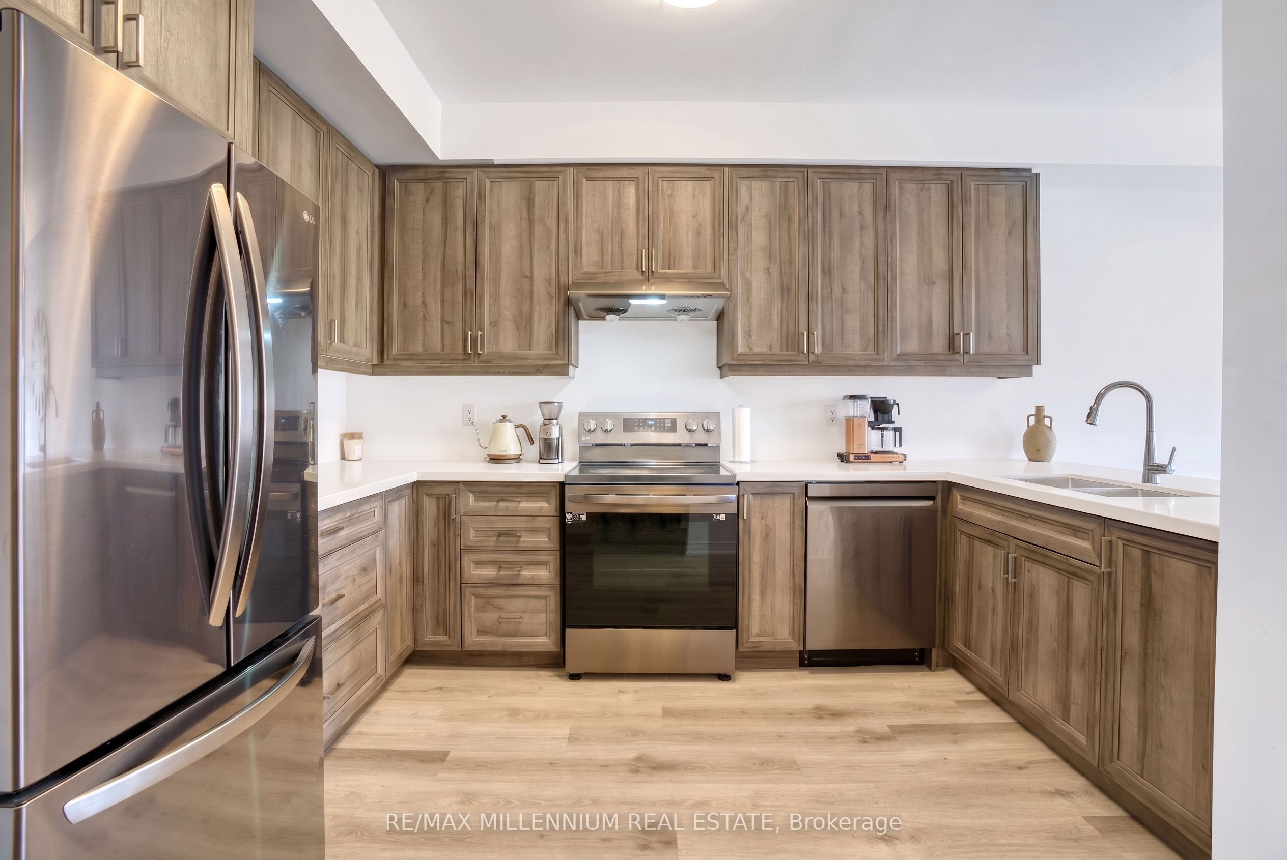 461 Blackburn Drive 119, Brantford, ON N3T 0W9 photo 5