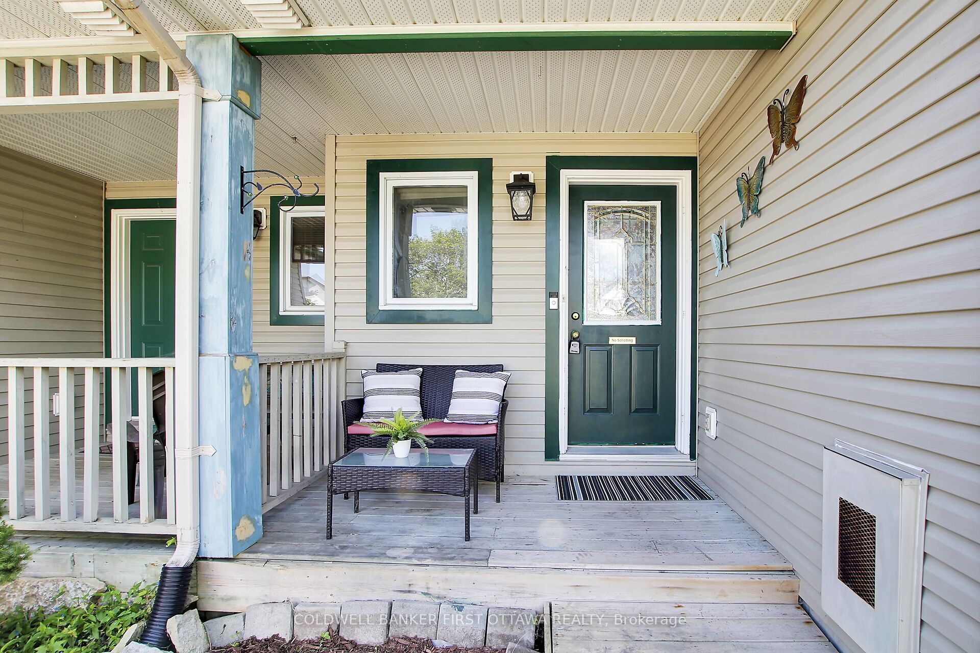 24 Crampton Drive, Carleton Place, ON K7C 4P7 photo 2