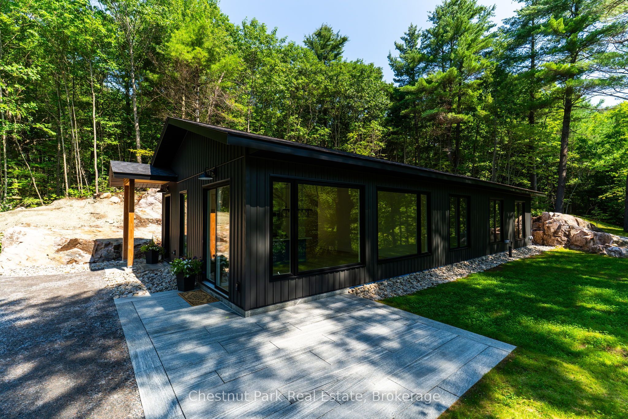 1510 Highway 141, Huntsville, ON P0B 1M0