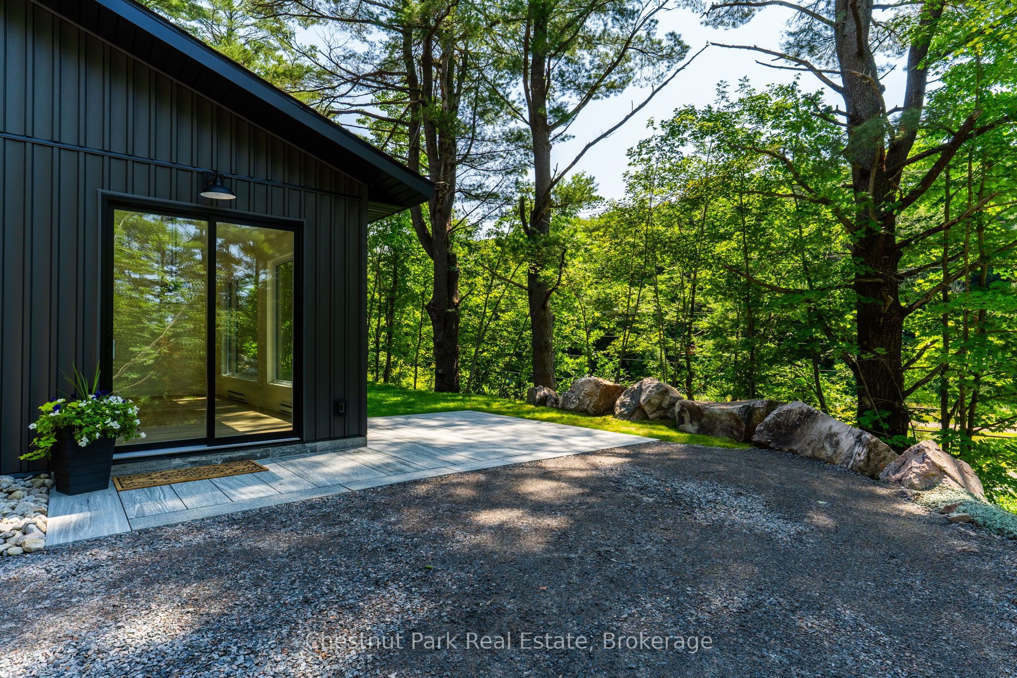 1510 Highway 141, Huntsville, ON P0B 1M0 photo 3