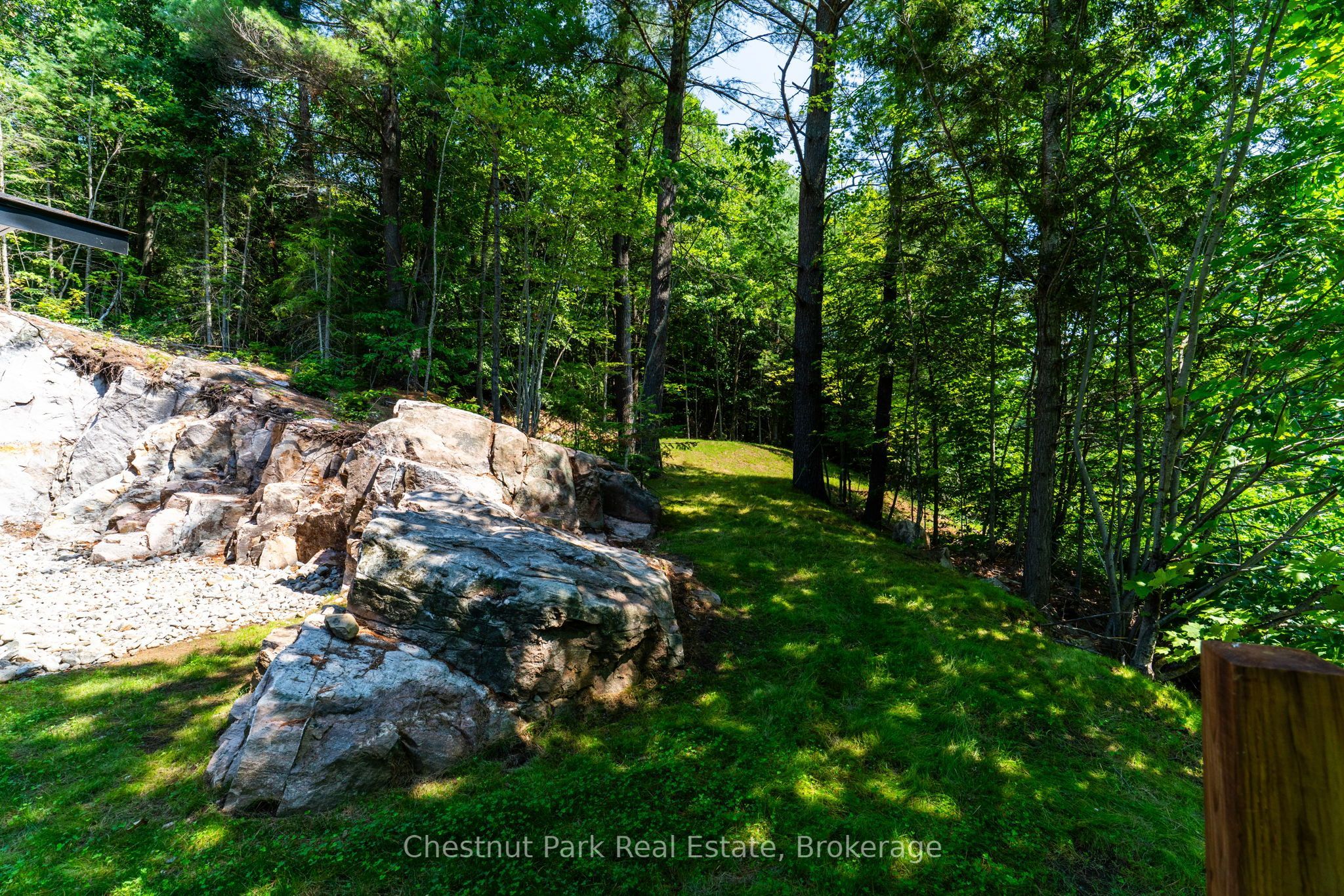1510 Highway 141, Huntsville, ON P0B 1M0 photo 5