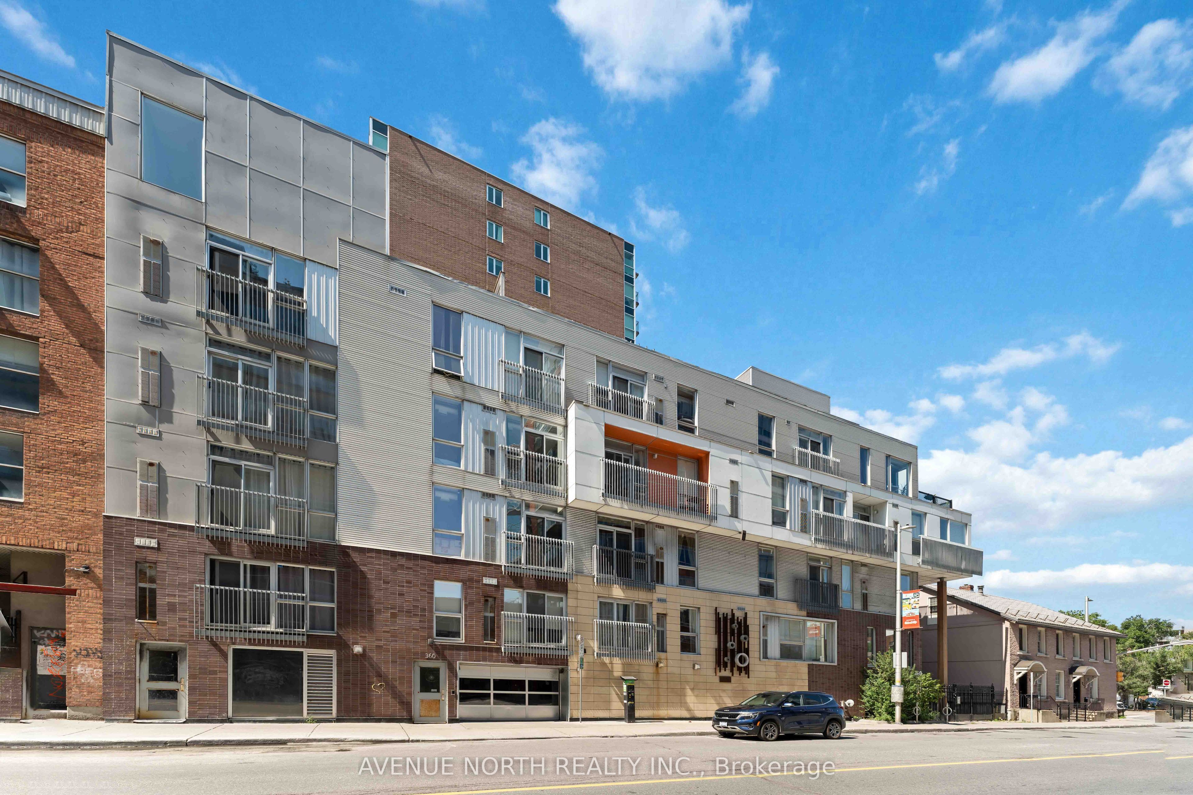 360 Cumberland Street 201, Lower Town - Sandy Hill, ON K1N 0B1 photo 2