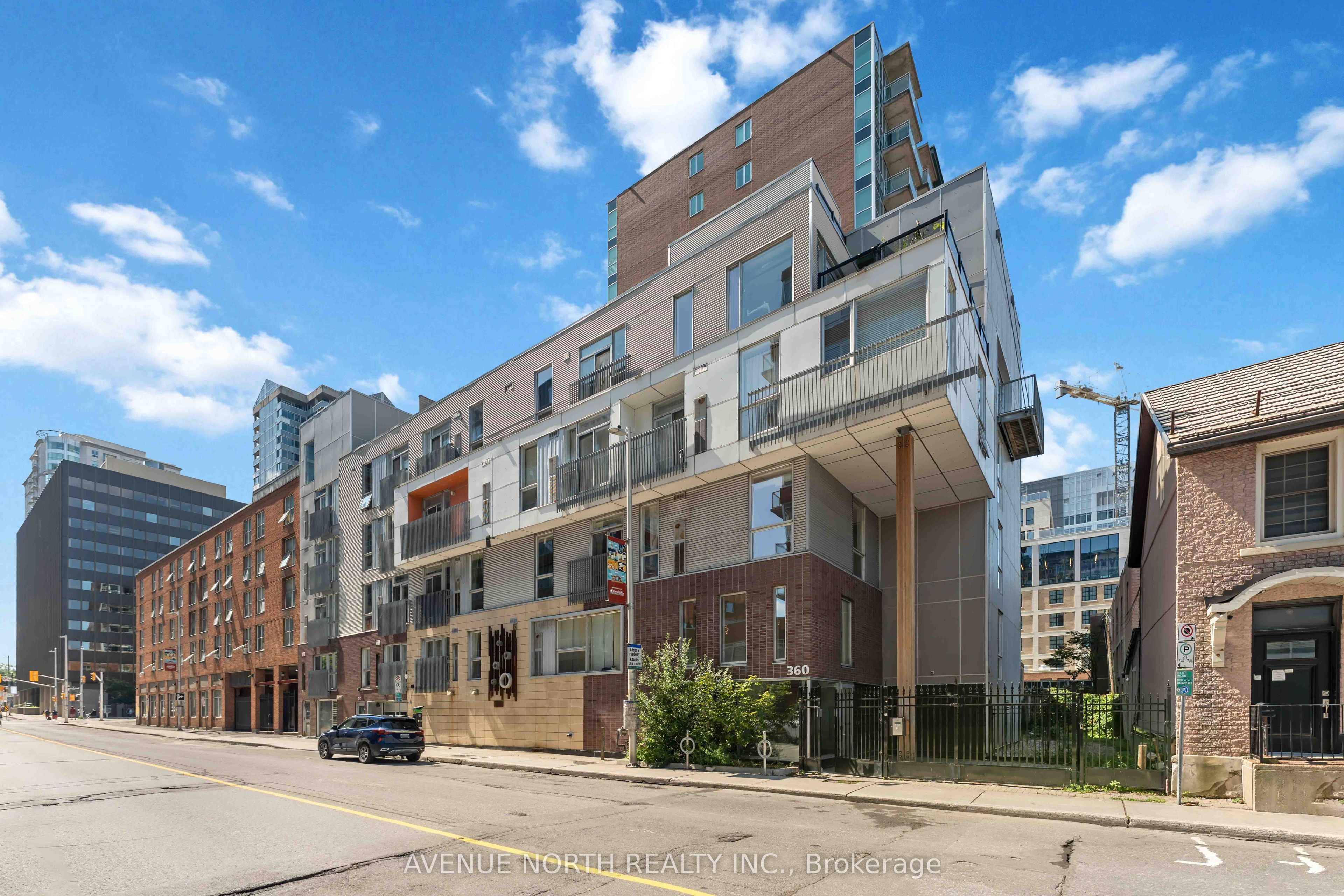 360 Cumberland Street 201, Lower Town - Sandy Hill, ON K1N 0B1 photo 3
