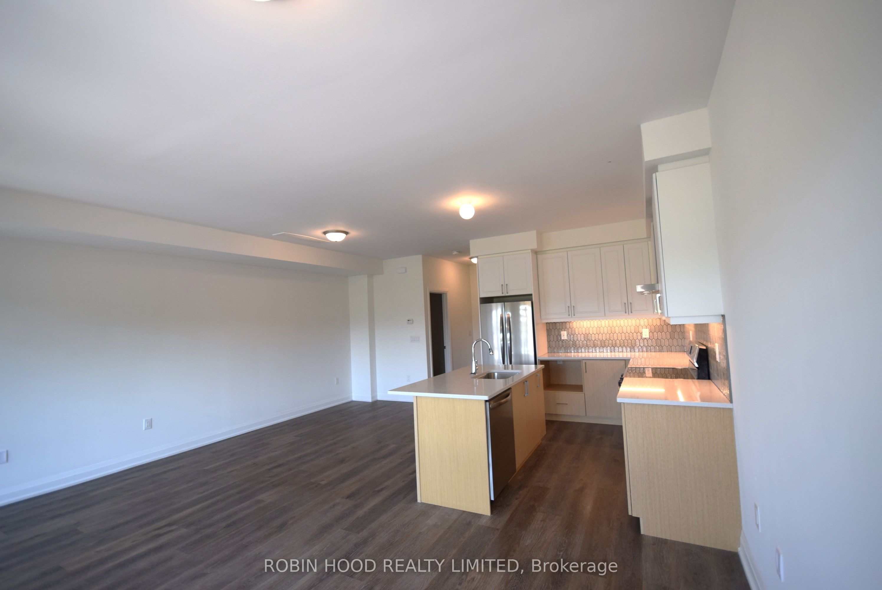 135 Colborne Street na, Out of Area, ON K9V 6J2 photo 4