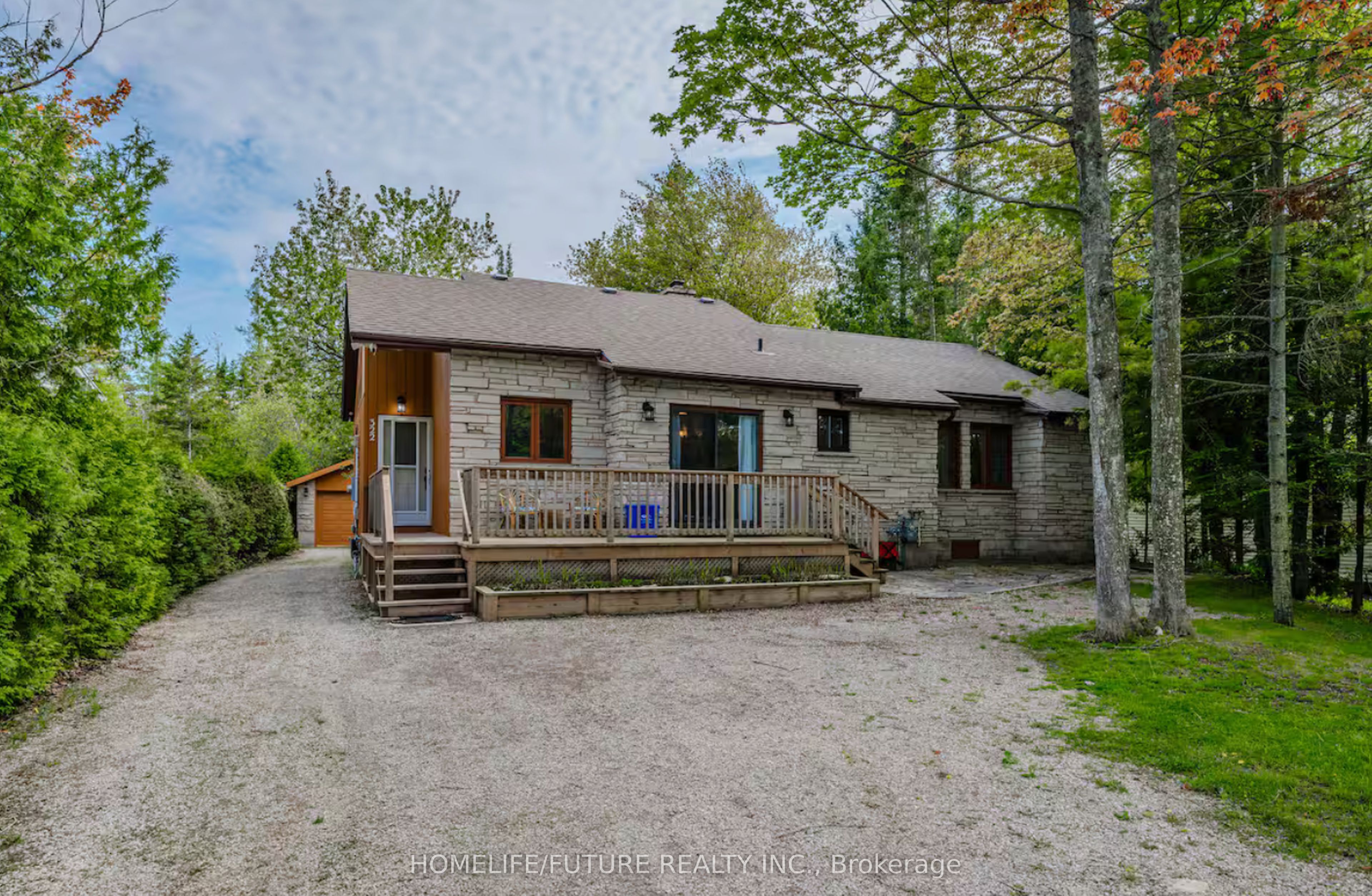322 Sixth Street N, South Bruce Peninsula, ON N0H 2G0