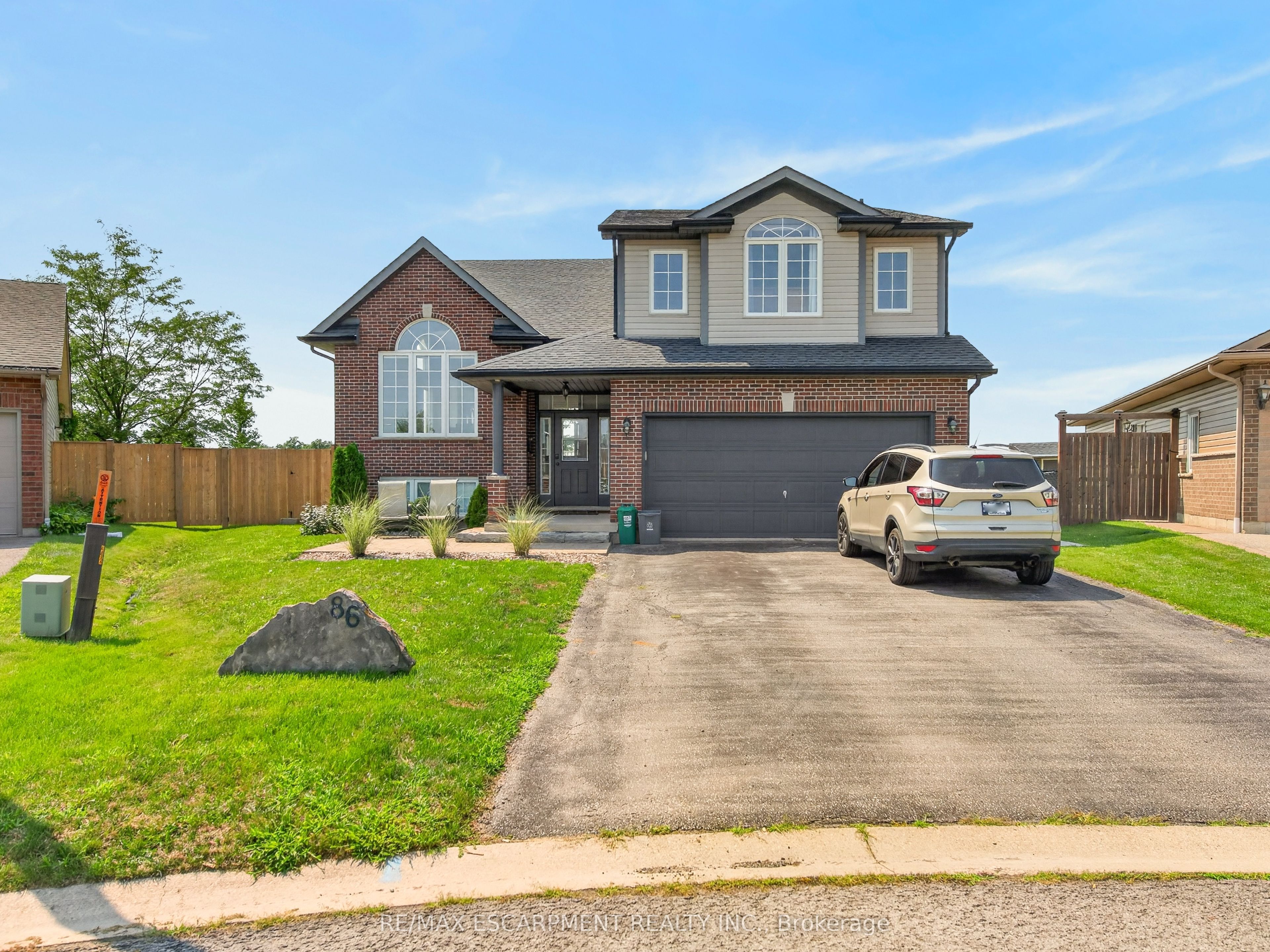 86 Golden Acres Drive, West Lincoln, ON L0R 2A0 photo 3