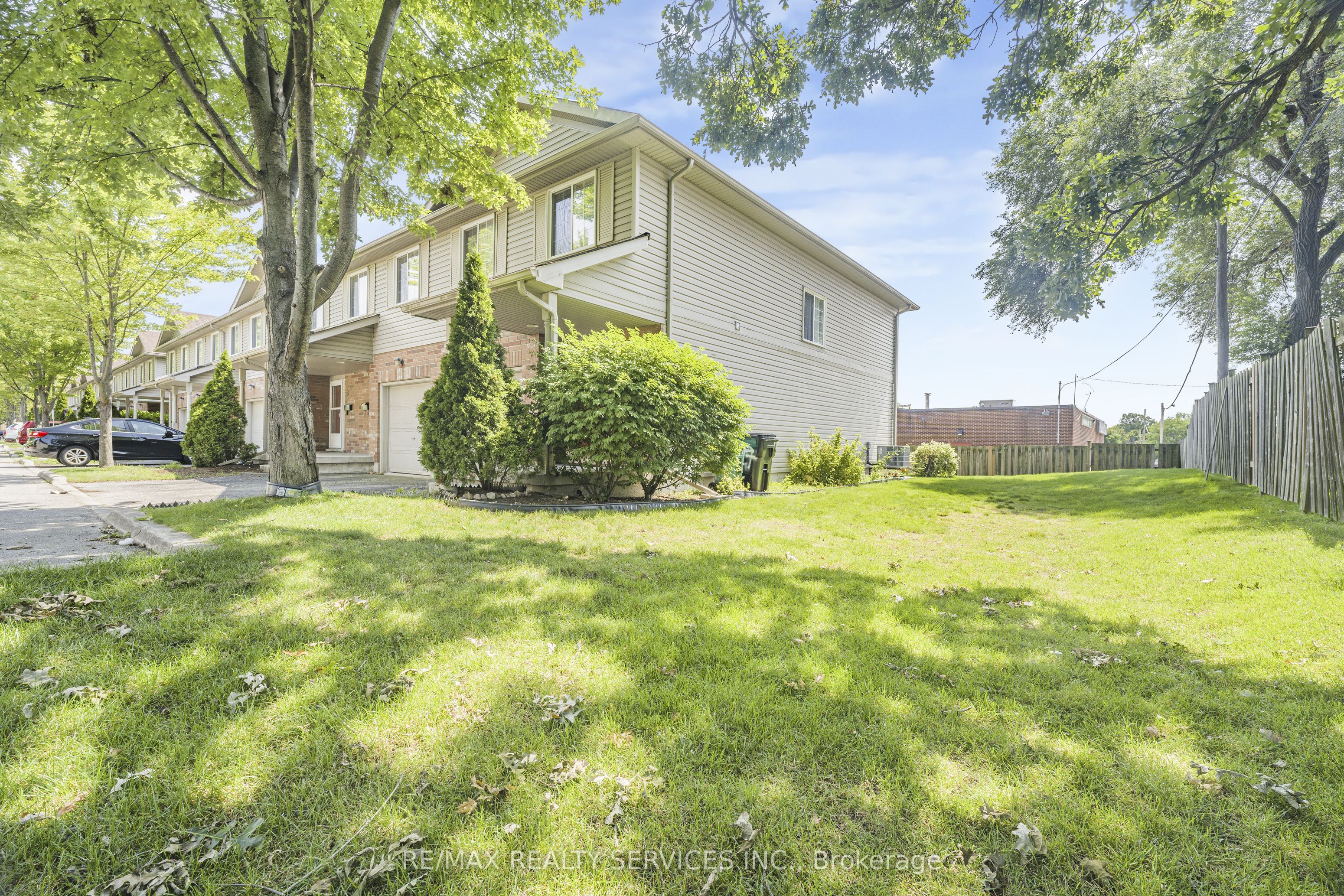 120 Dudhope Avenue 17, Cambridge, ON N1R 4T7 photo 4