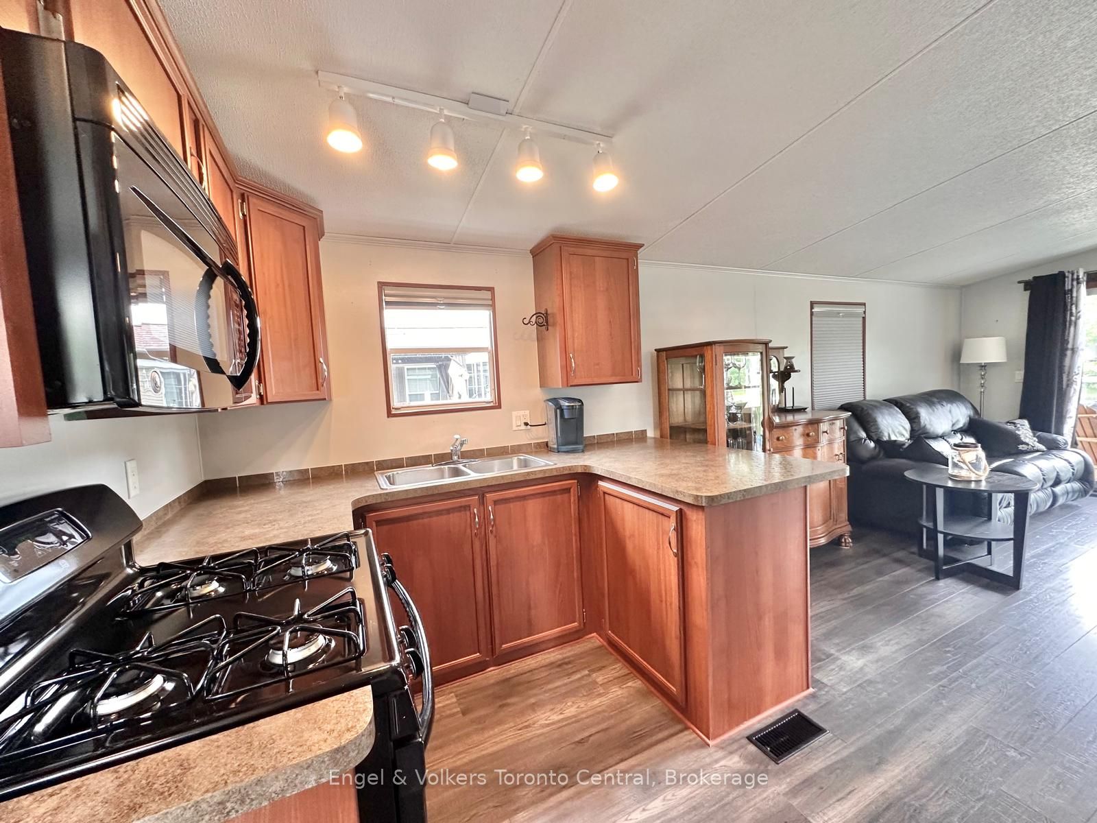 7489 SIDEROAD 5 E T115, Wellington North, ON N0G 2L0 photo 4
