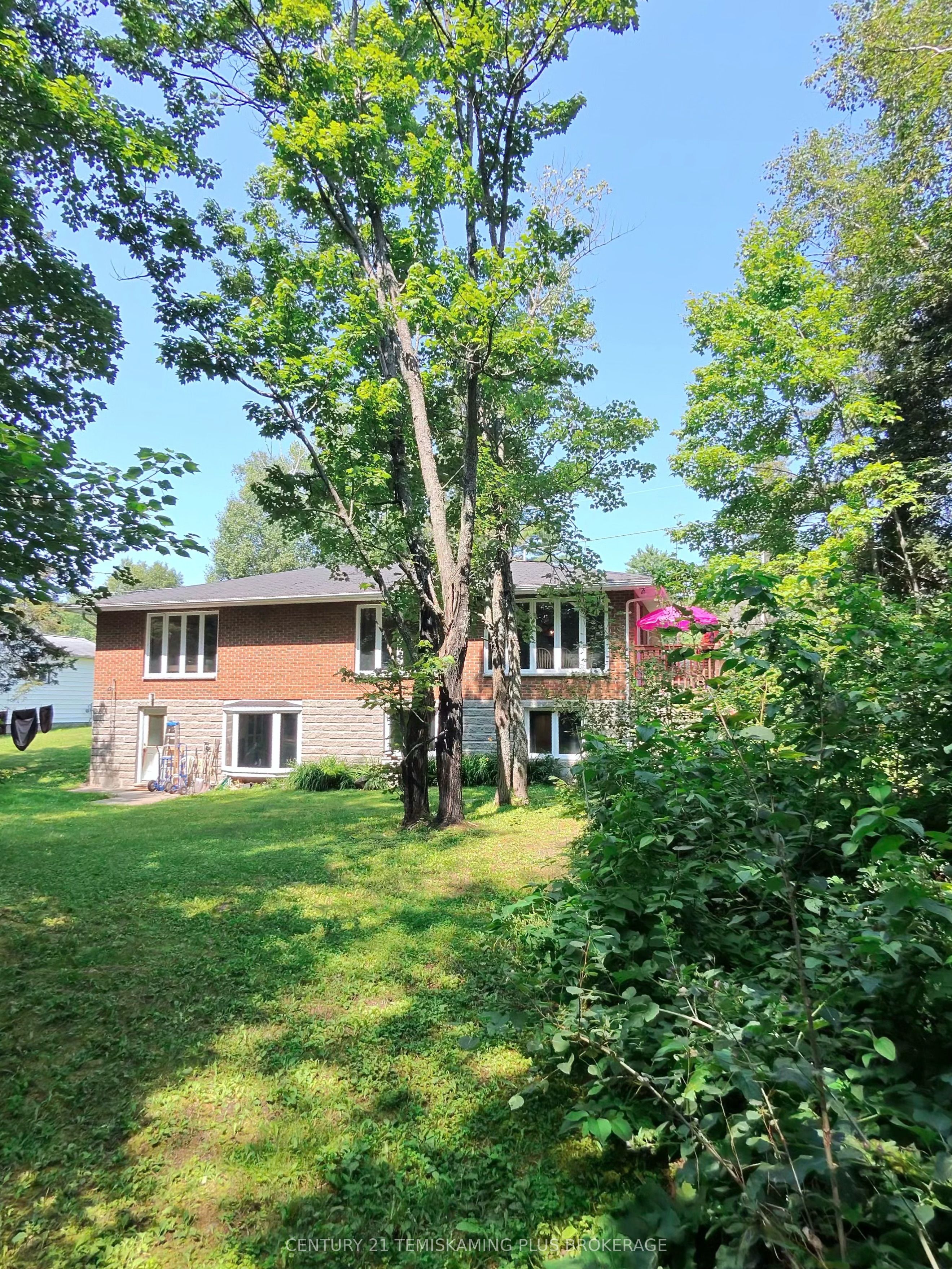 43 O'Connor Drive, Temagami, ON P0H 2H0 photo 4
