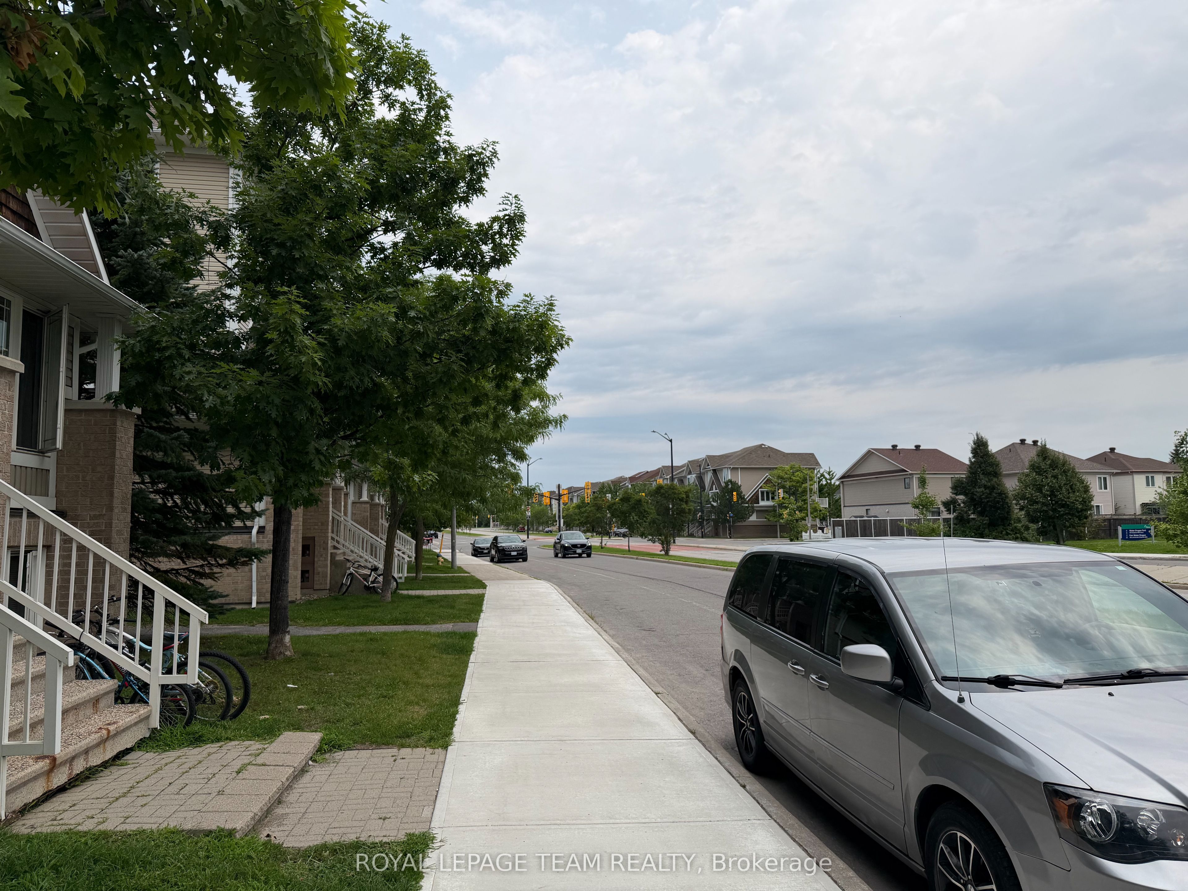 419 CHAPMAN MILLS Drive A, Barrhaven, ON K2J 0M7 photo 5