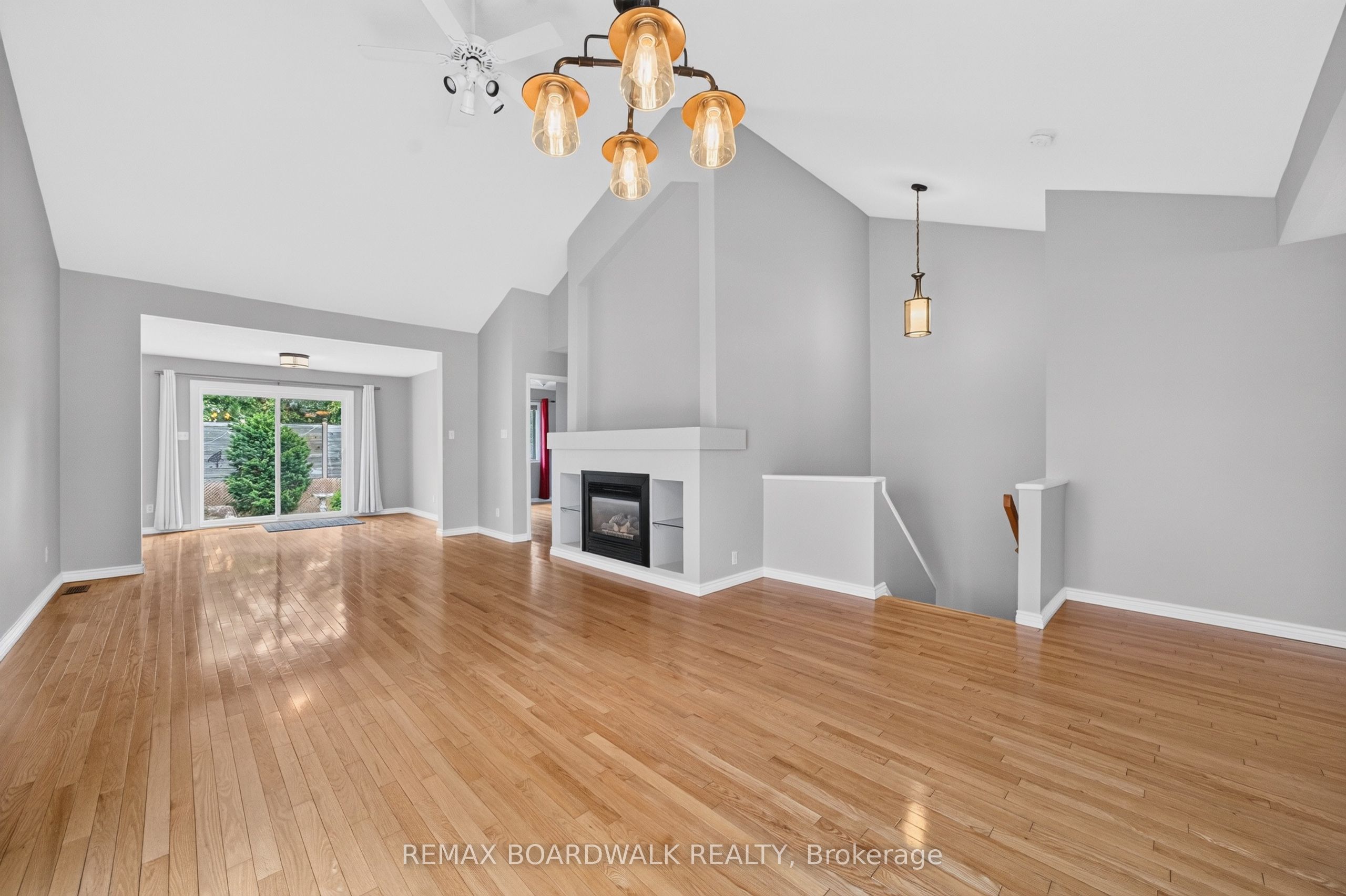 22 Burnstead Crescent, Kanata, ON K2M 2T7 photo 5