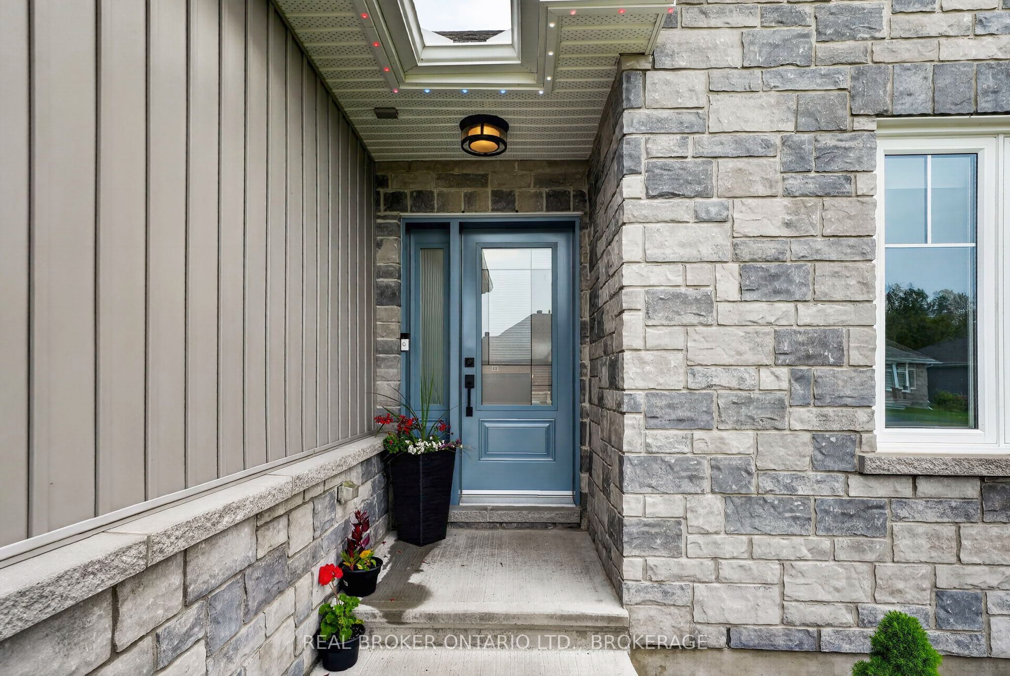 31 Hilda Street, South Stormont, ON K0C 1P0 photo 3