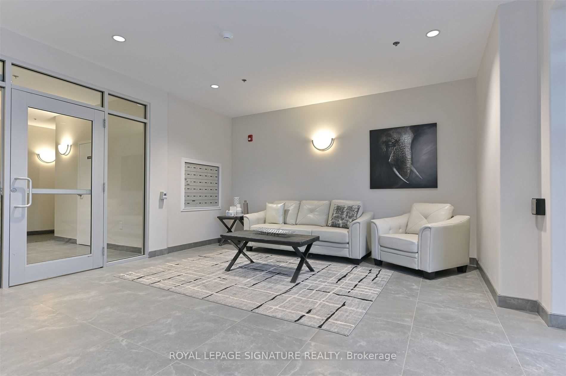 529 South Pelham Road 208, Welland, ON L3C 0H7 photo 3