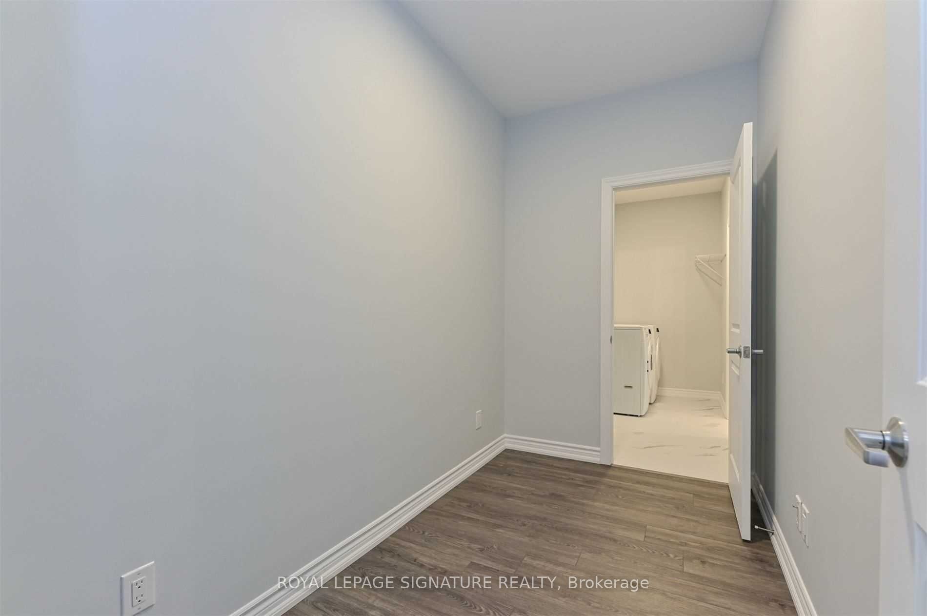 529 South Pelham Road 208, Welland, ON L3C 0H7 photo 5
