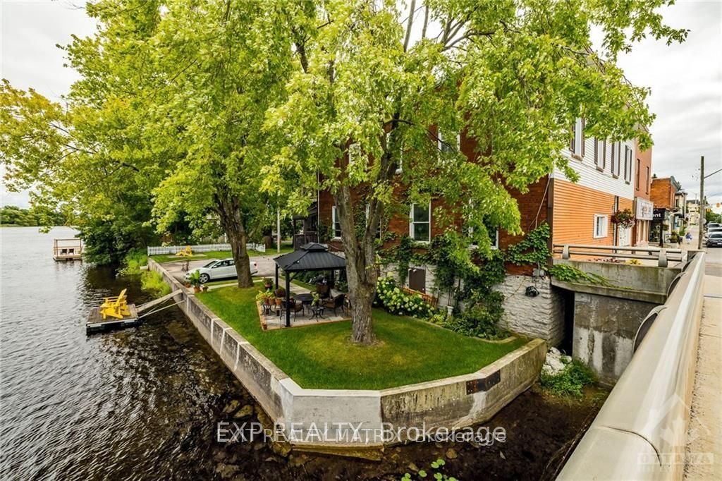 5-7 Bridge Street, Mississippi Mills, ON K0A 1A0