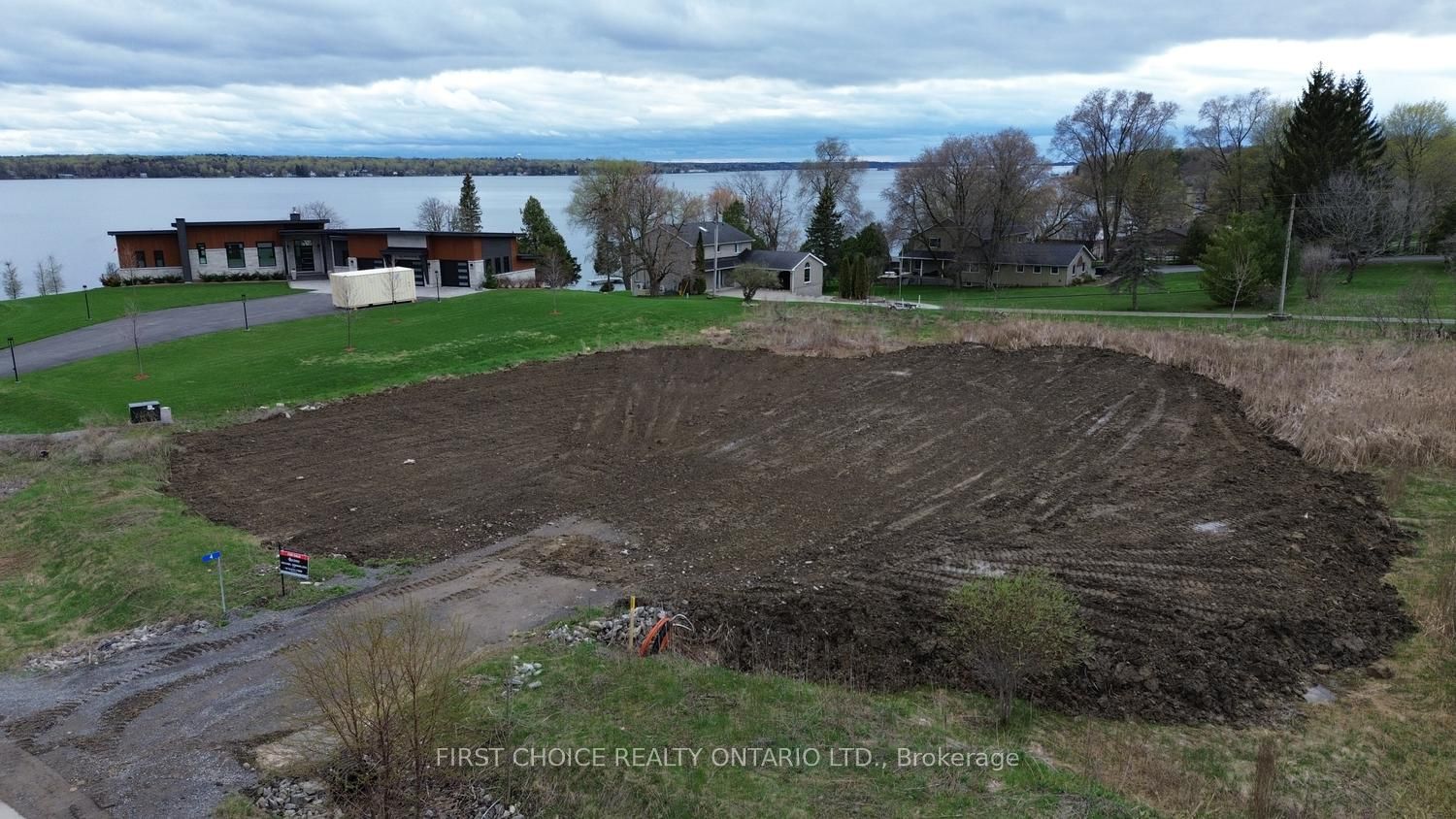 4 S Shoreside Way S, Augusta, ON K6V 5T1 photo 3