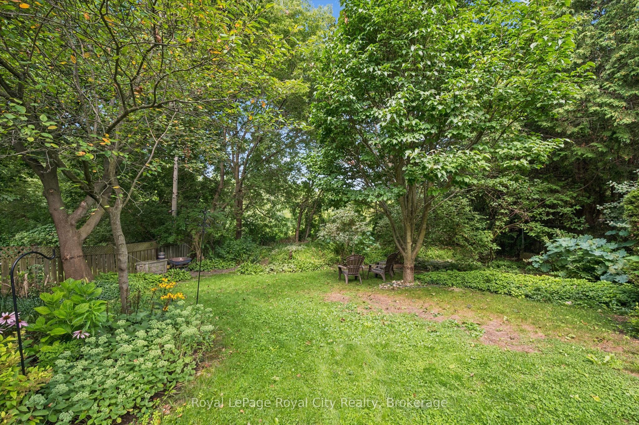 34 Pondview Crescent, Guelph, ON N1E 3K1 photo 3