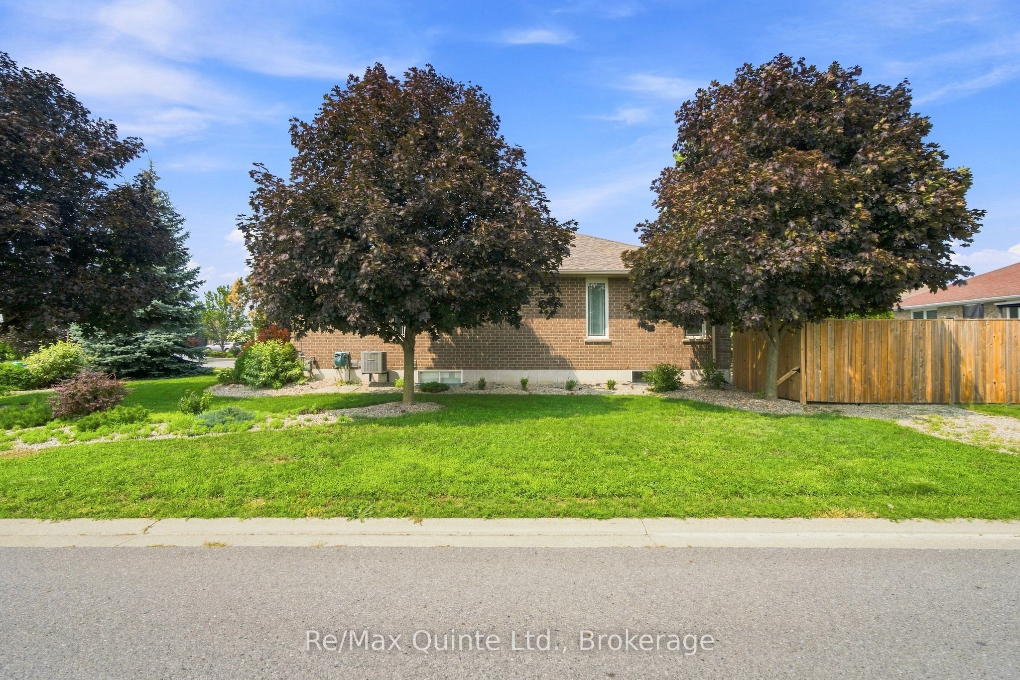 31 Essex Drive, Belleville, ON K8N 0M9 photo 3