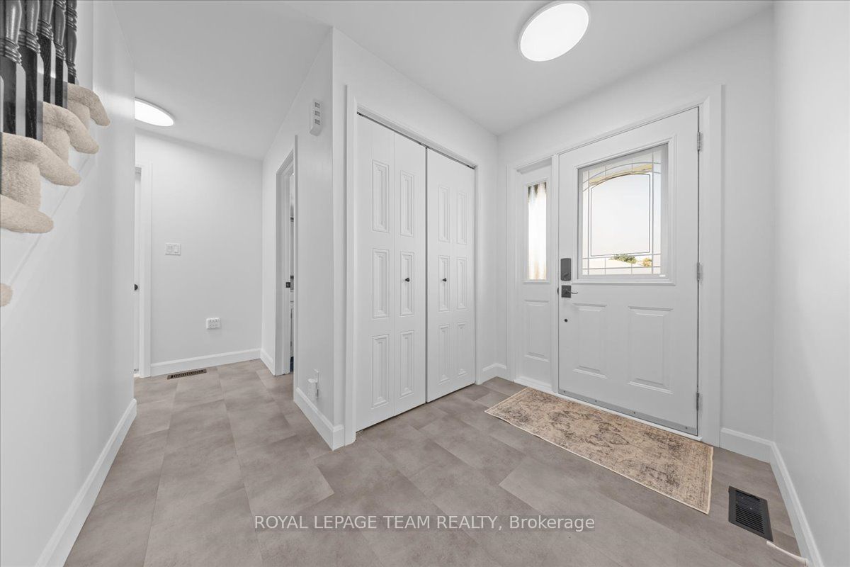38 Patterson Crescent, Carleton Place, ON K7C 4H3 photo 4