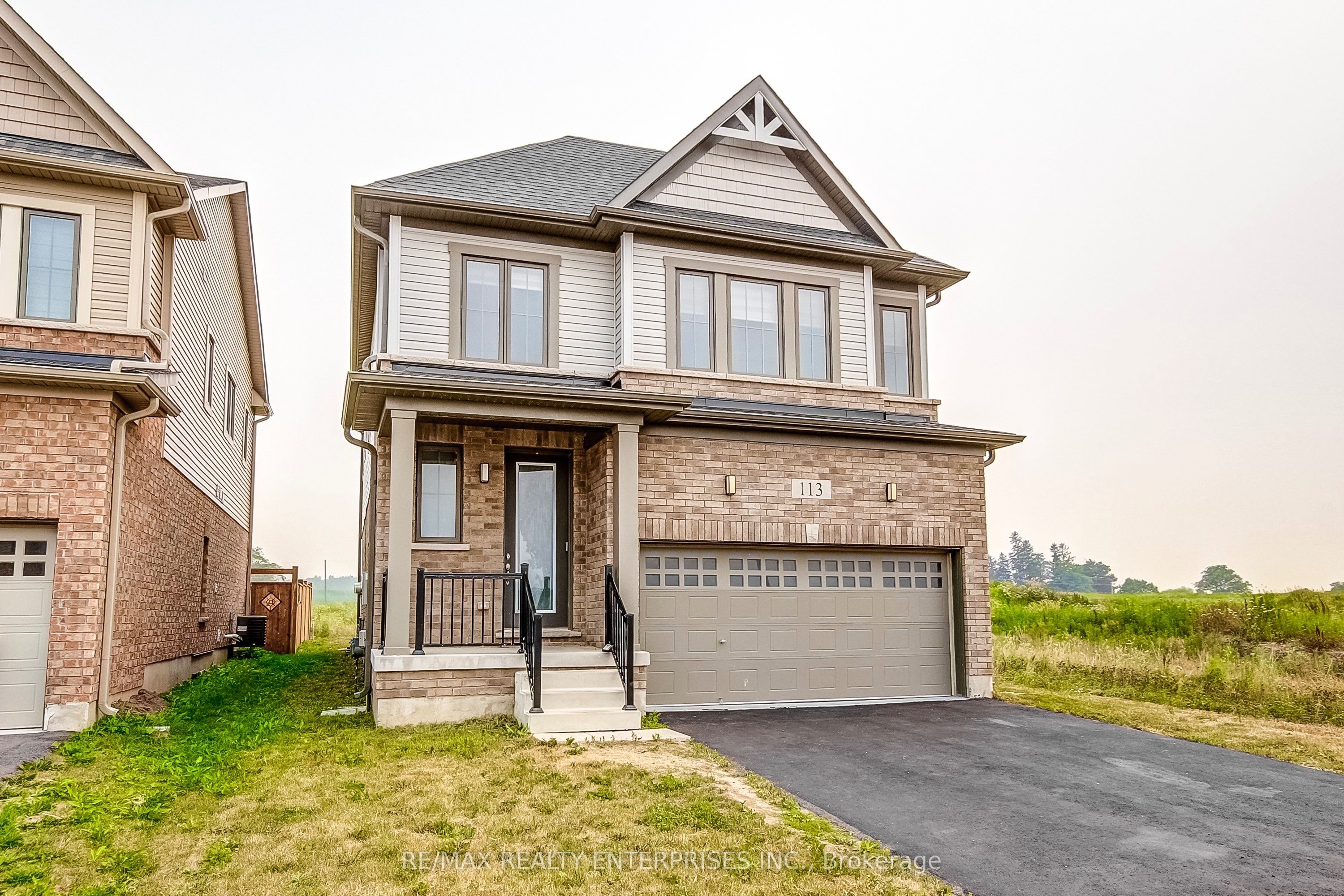 113 Leslie Davis Street, North Dumfries, ON N0B 1E0 photo 2