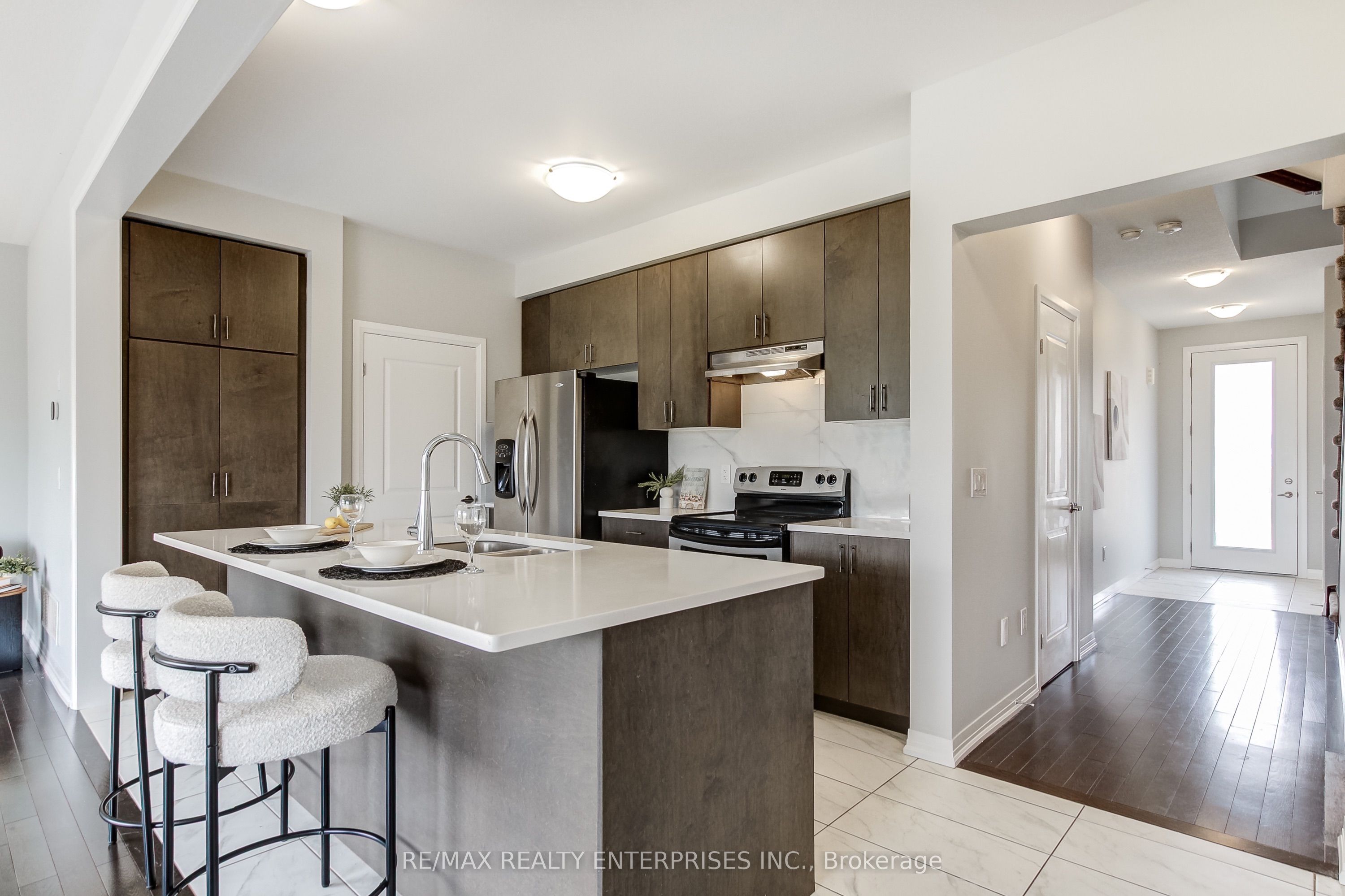 113 Leslie Davis Street, North Dumfries, ON N0B 1E0 photo 4
