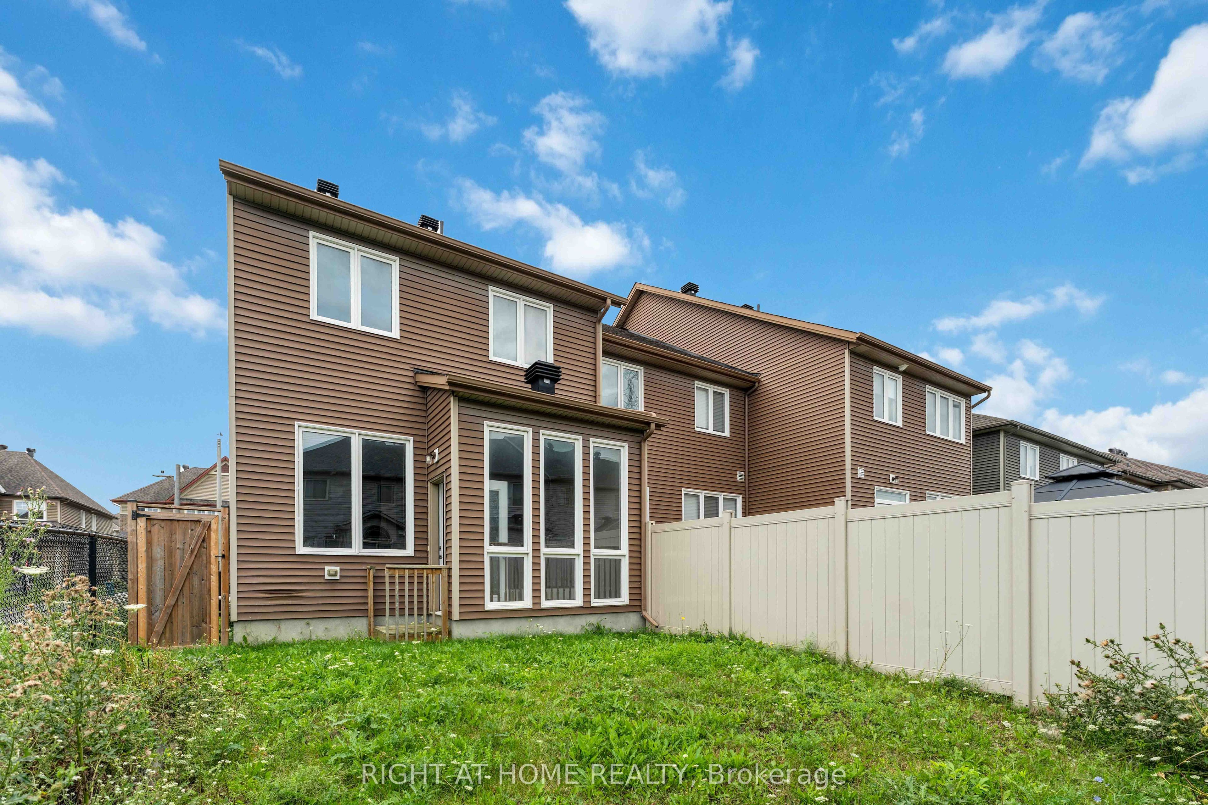 628 MOORPARK Avenue, Kanata, ON K2M 0B6 photo 3