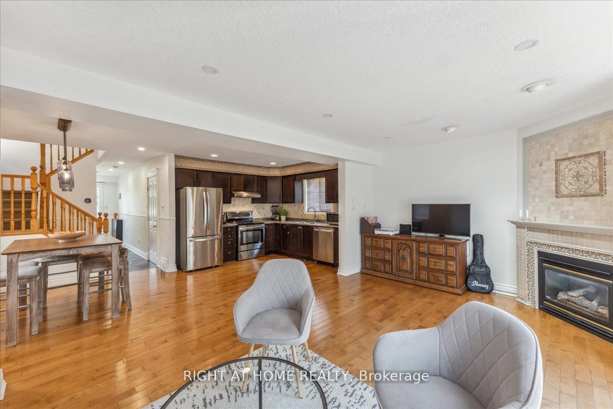 223 Grey Fox Drive, Kitchener, ON N2E 3N7 photo 3
